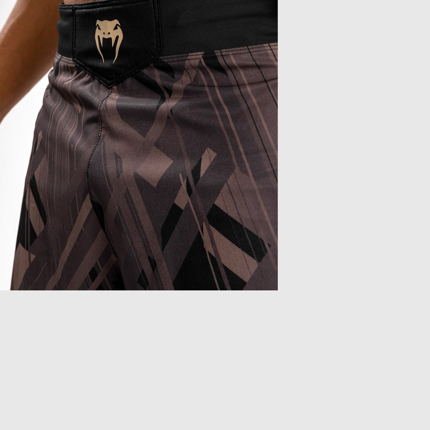 Venum Tecmo 2.0 Fightshort - Black/Brown