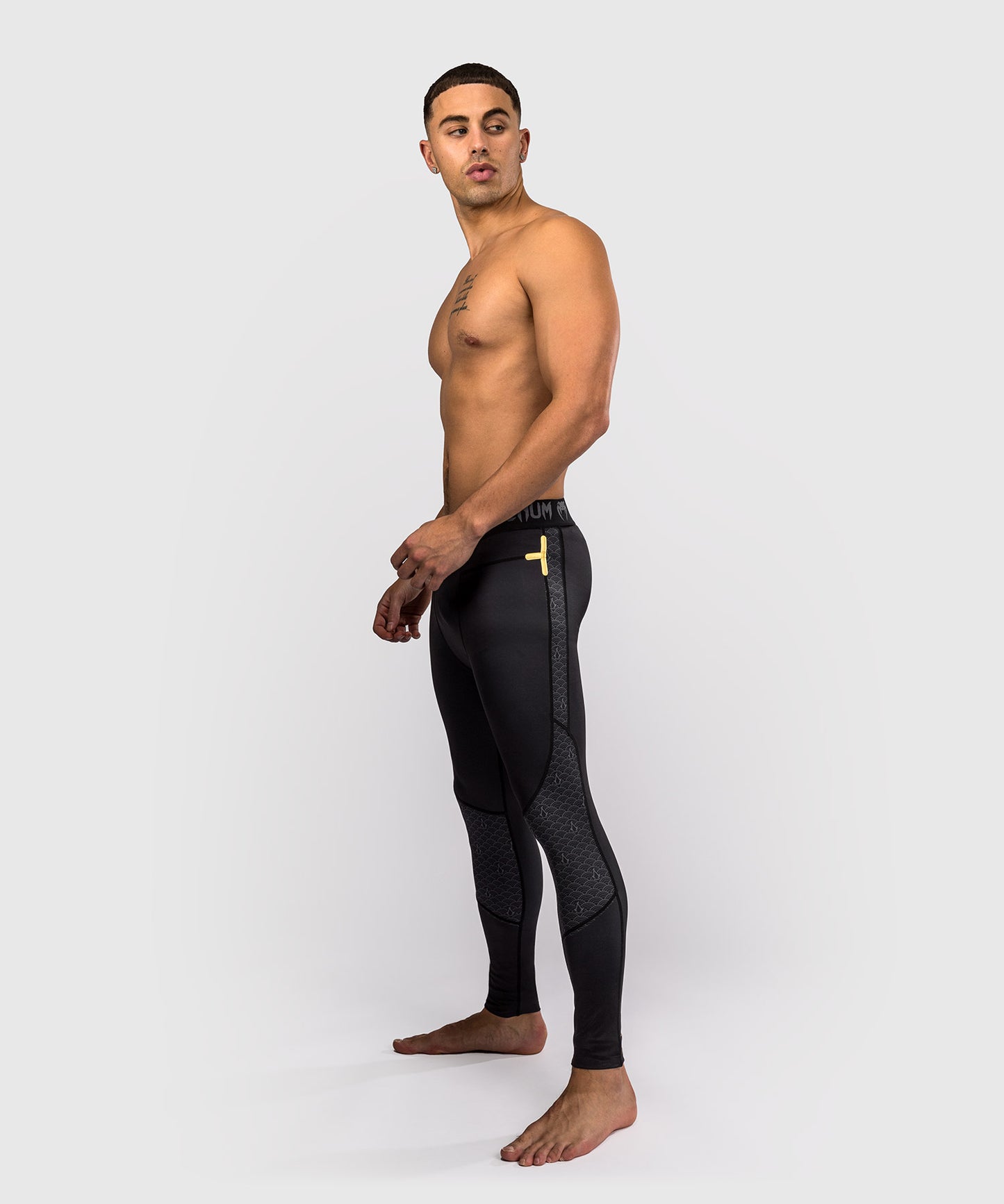 Venum x Assassin's Creed Shadows Spats - Black/Gold