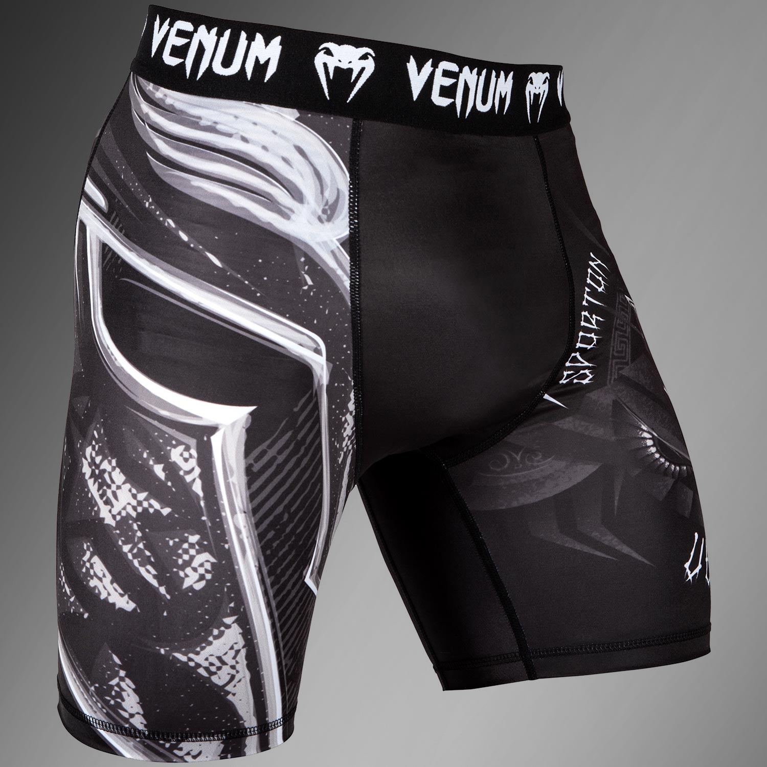 Vale Tudo Shorts Venum Gladiator 3.0 - Black/White - Venum