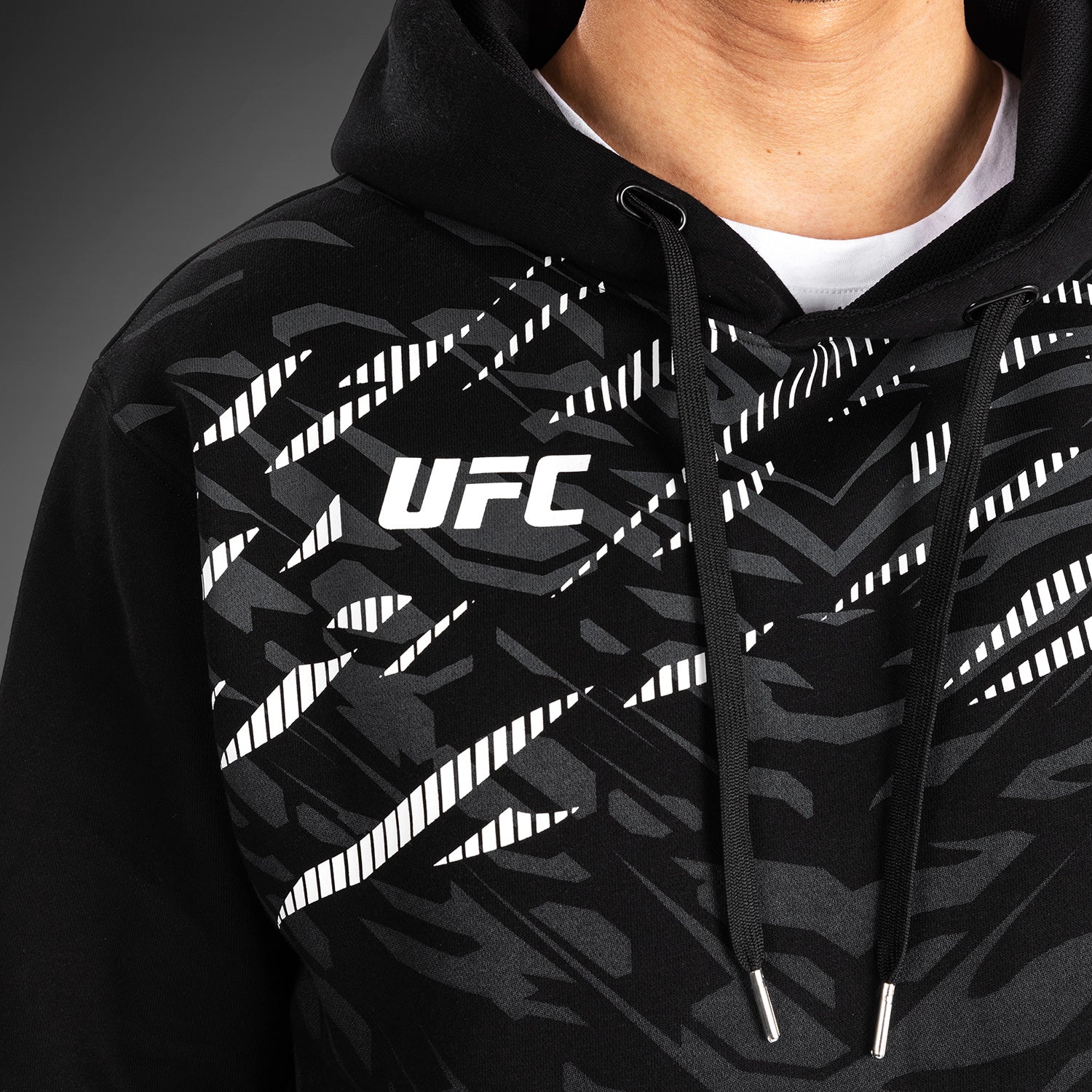 UFC VENUM Hoodie パーカー メンズ　XL Amazon.com: Venum Men's Replica Zip Hoodie, Black : Sports