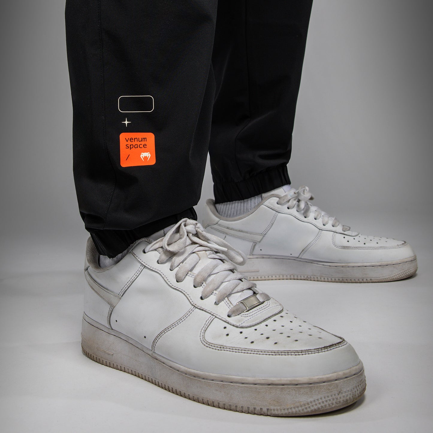 Venum Eclipse Joggers - Black/Ivory