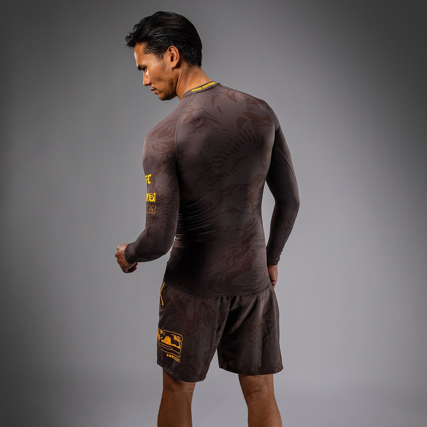 UFC Fusion by Venum Fight Week Men’s Performance Long Sleeve Rashguard - Earthen Brown