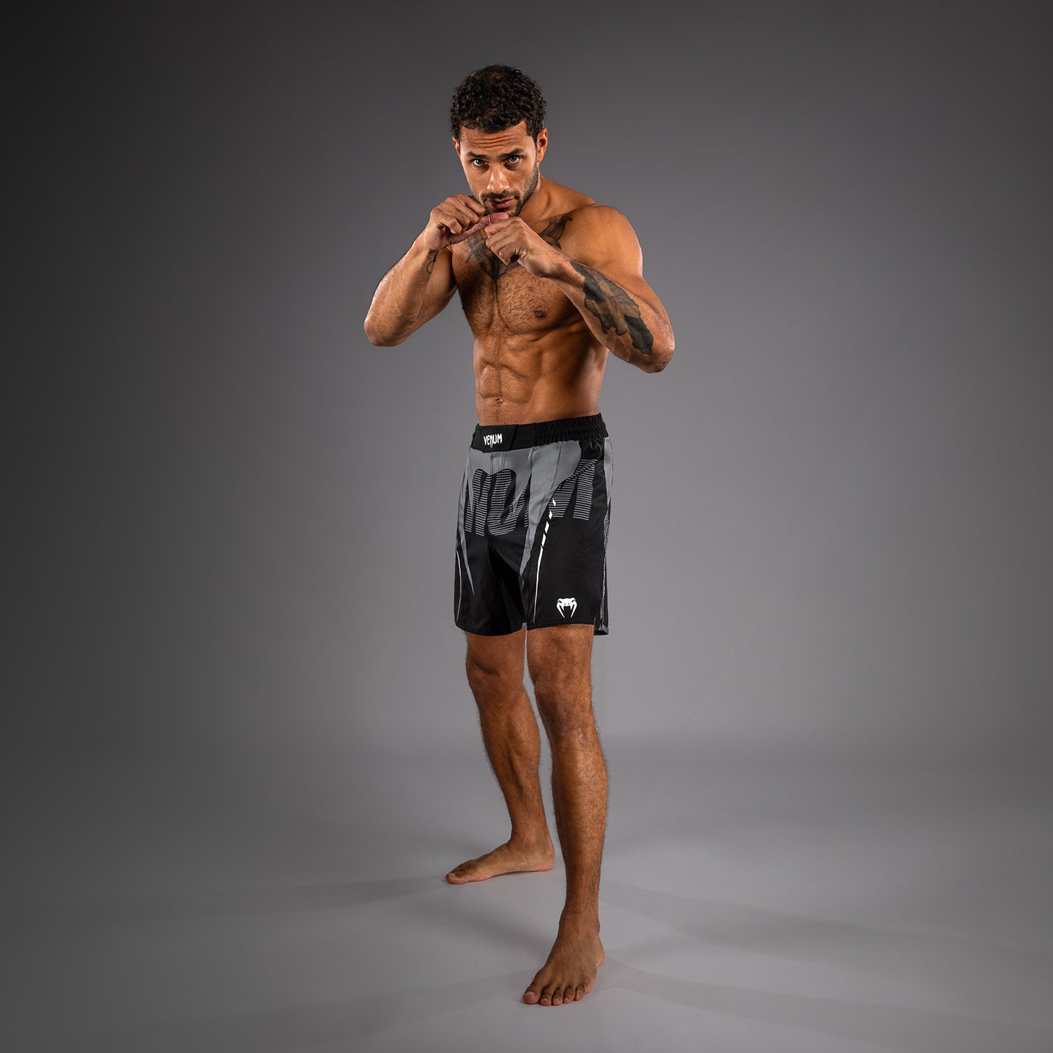 Venum Adrenaline Fightshorts - Black/Silver Grey - Venum - Venum
