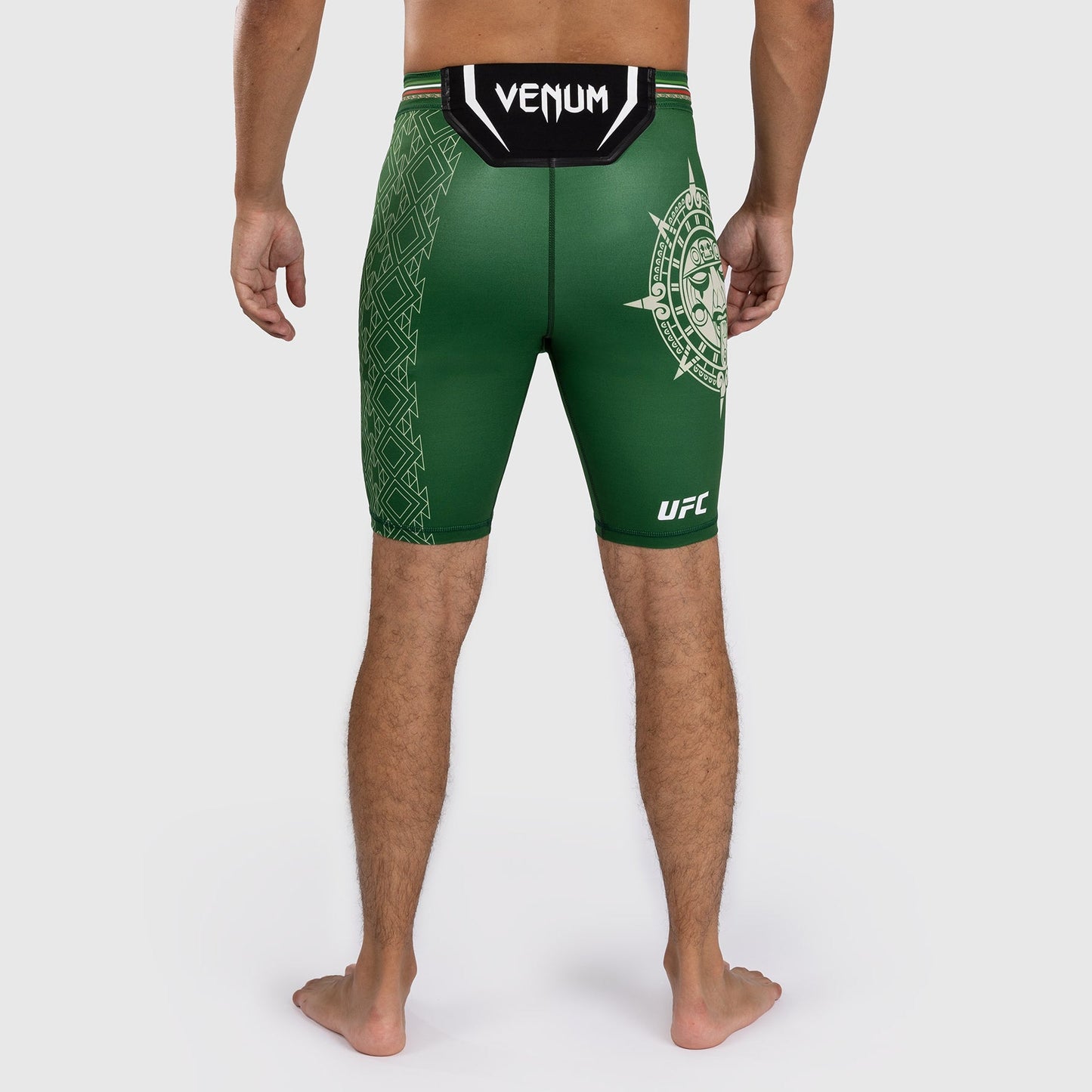 Noche UFC by Venum Authentic Fight Night Men’s Vale Tudo Short - Green