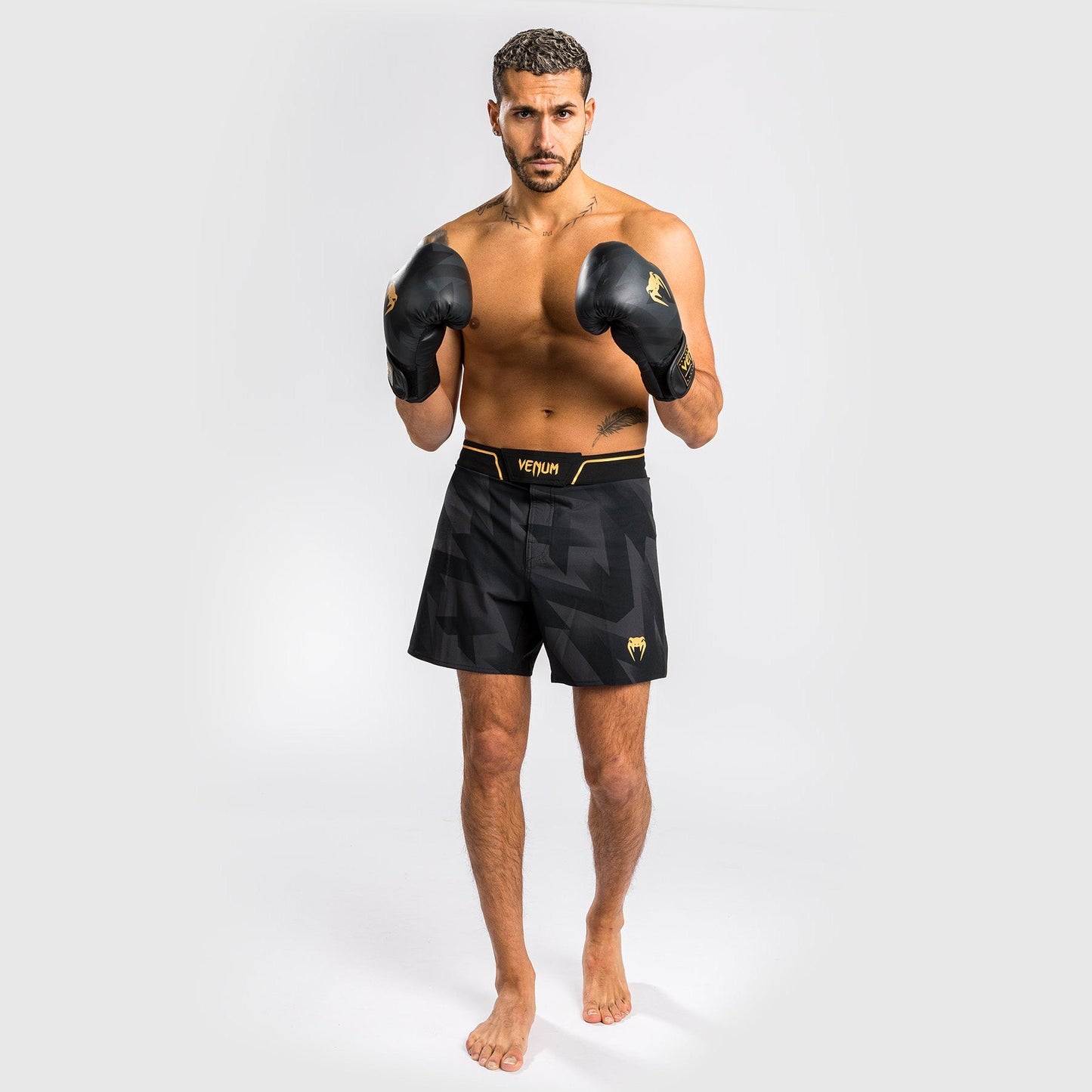 Venum Razor Fightshorts - Black/Gold