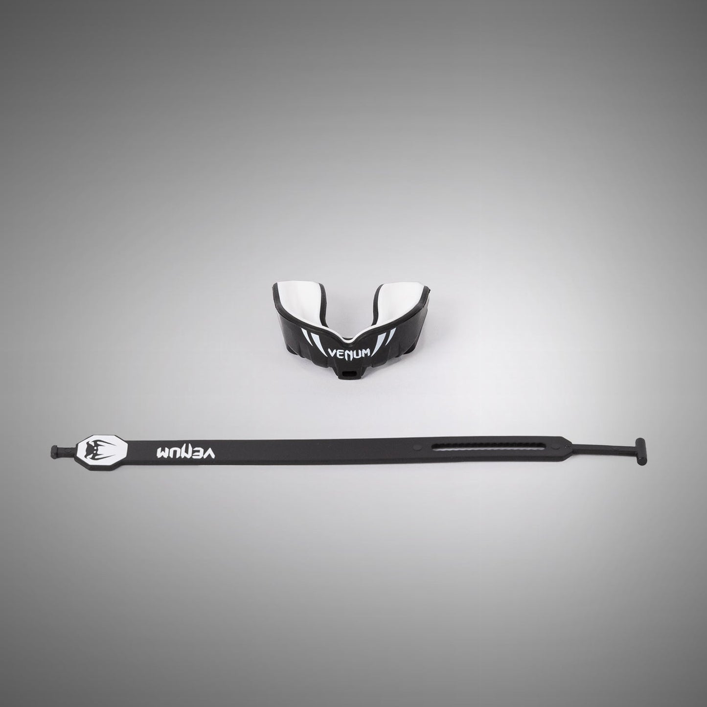 Venum Challenger Kids Mouthguard - Black/White