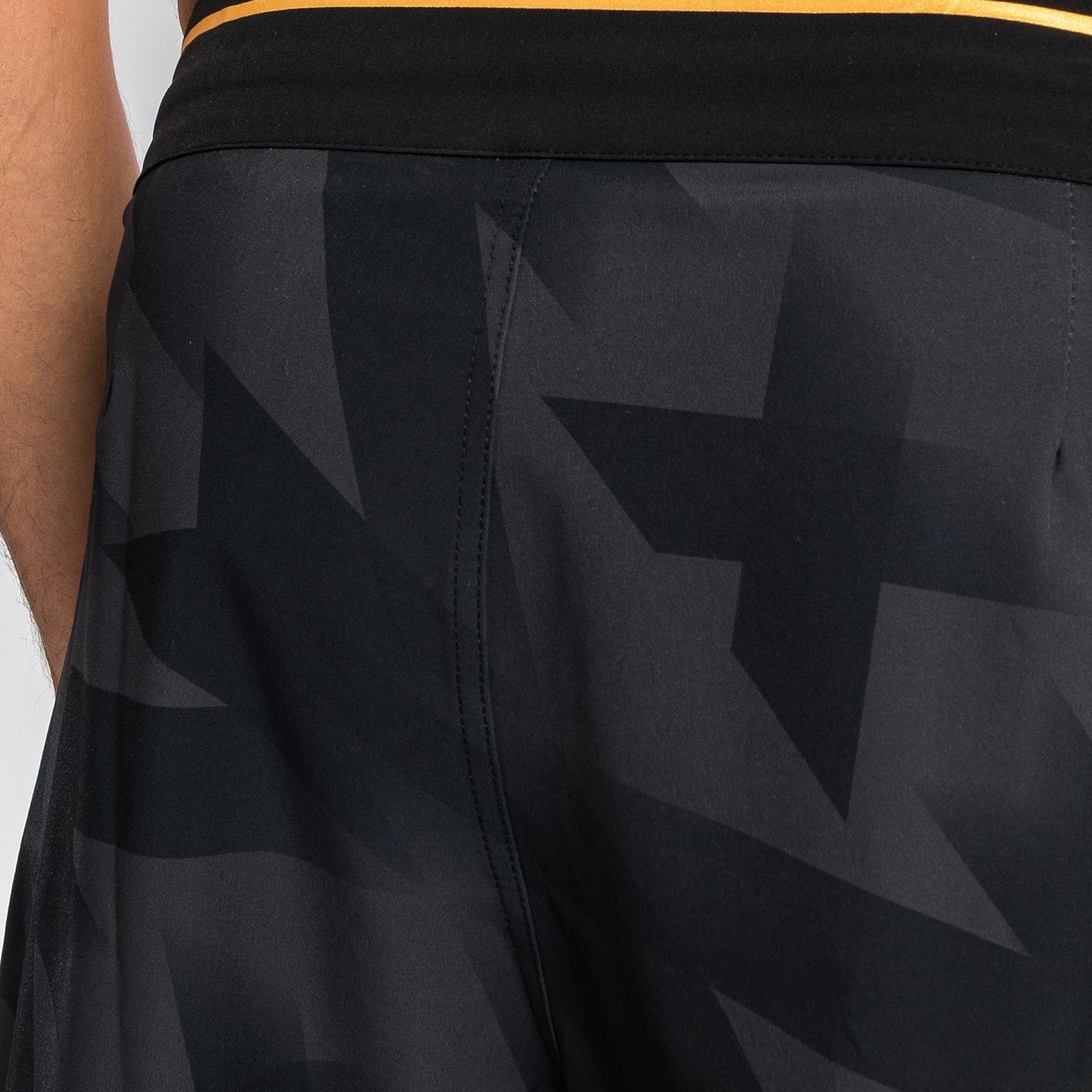 Venum Razor Fightshorts - Black/Gold