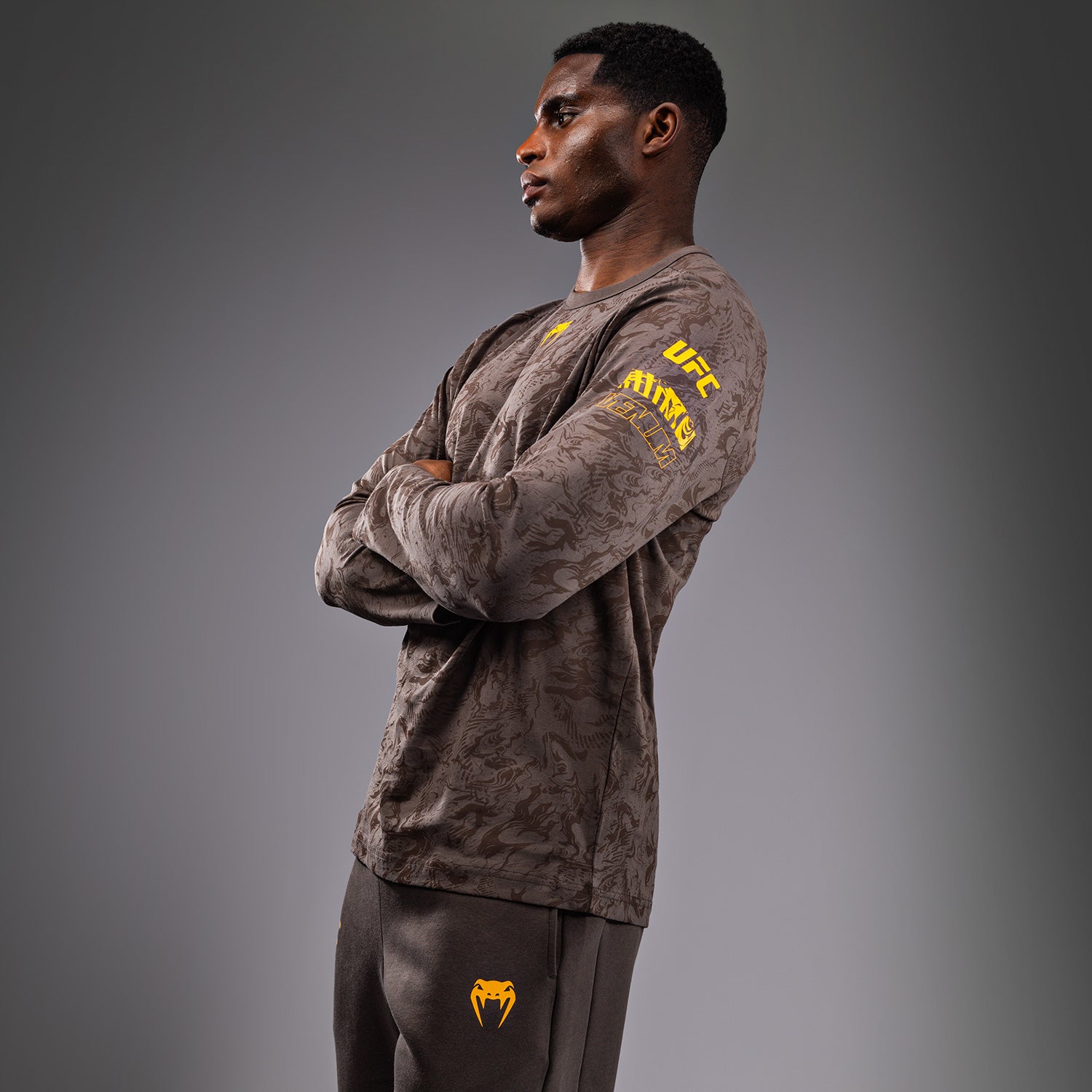 UFC Fusion by Venum Fight Week Men's Long Sleeve T-Shirt - Earthen