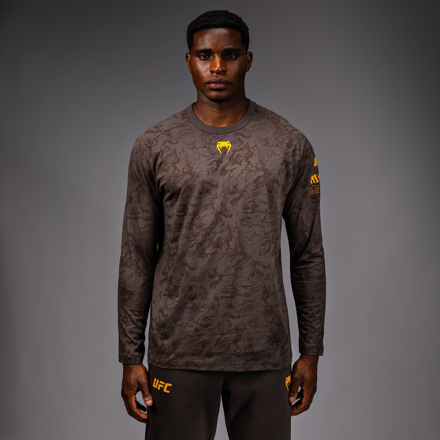 UFC Fusion by Venum Fight Week Men's Long Sleeve T-Shirt Earthen