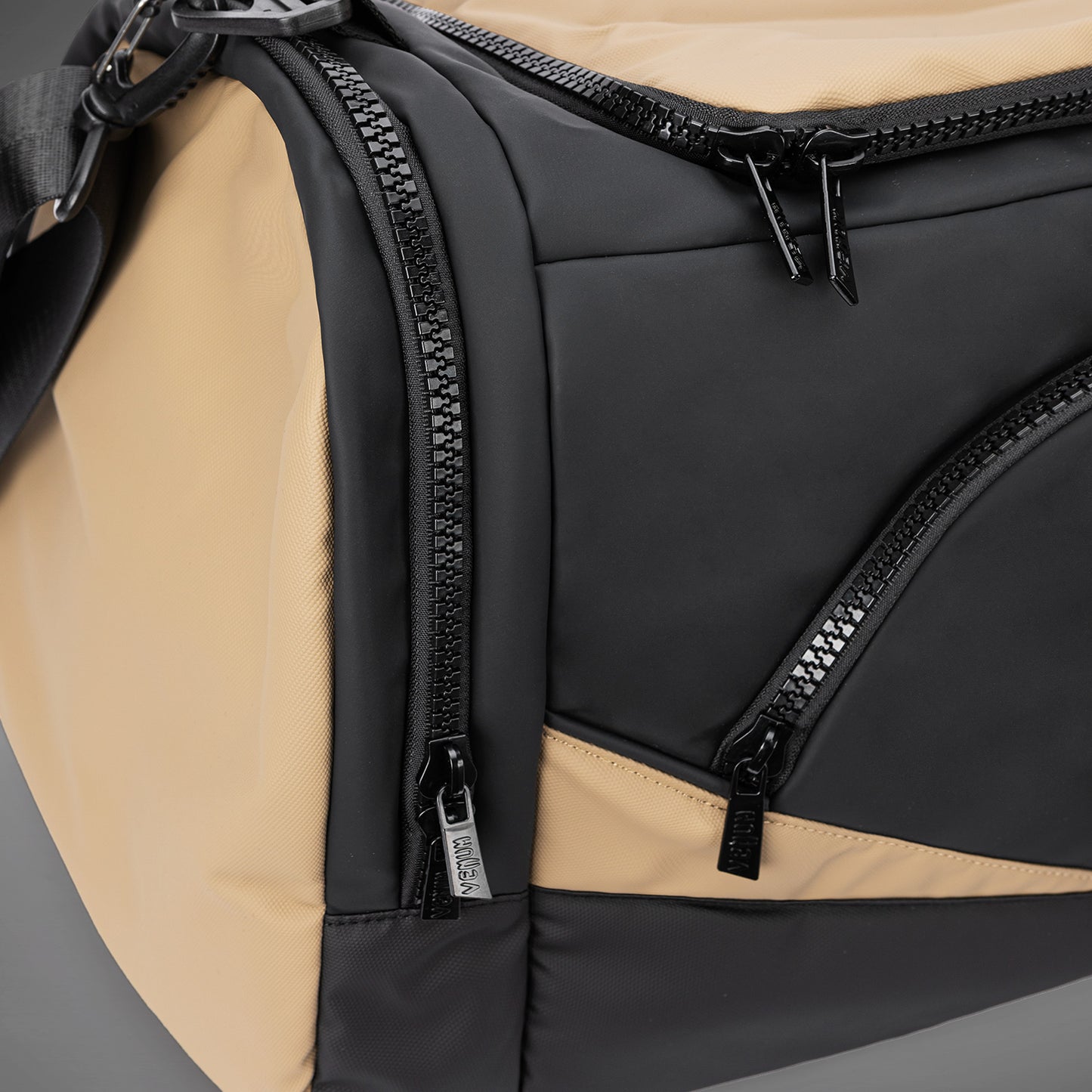 Venum Evo 2 Trainer Lite Duffle Bag - Black/Sand