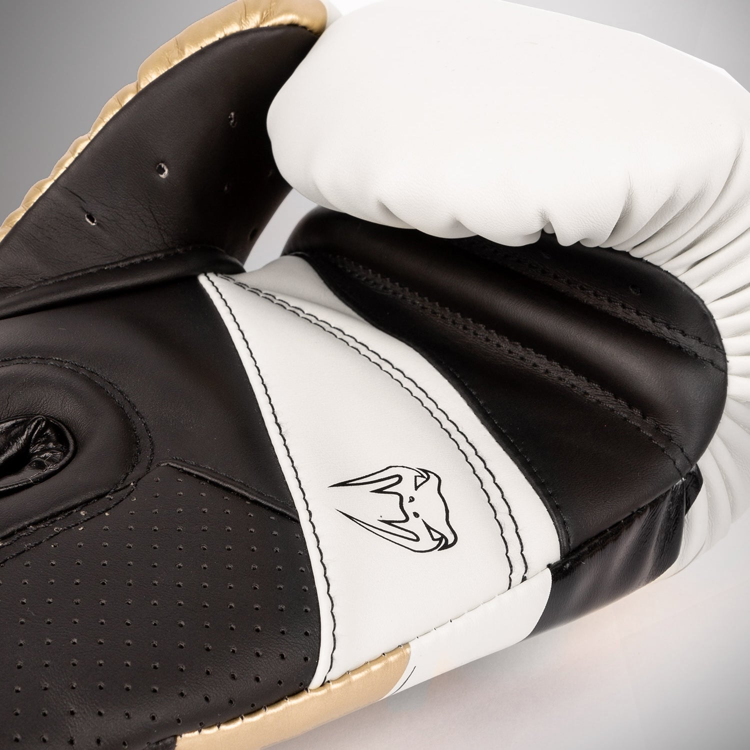 Venum ボクシンググローブ 10 oz ホワイト/ゴールド Venum Elite Evo Boxing Gloves - White/Gold - Venum