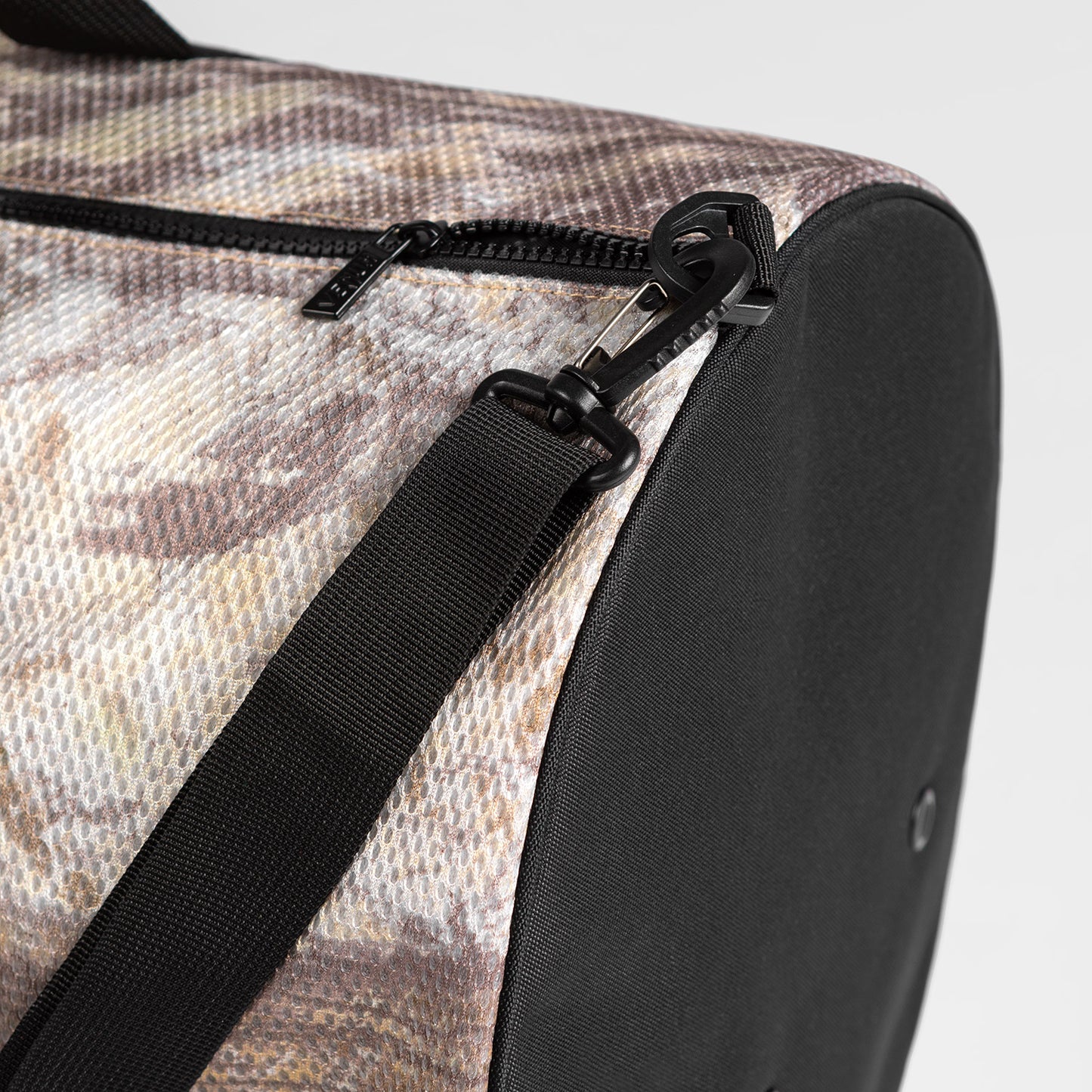 Venum Laser XT Realtree Duffle Bag - Desert Camo