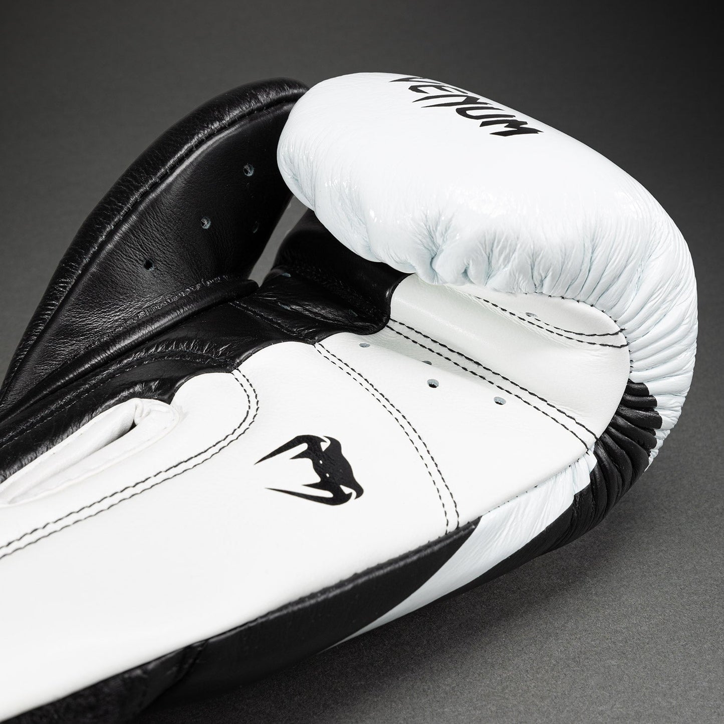 Venum Hammer Pro Boxing Gloves Velcro