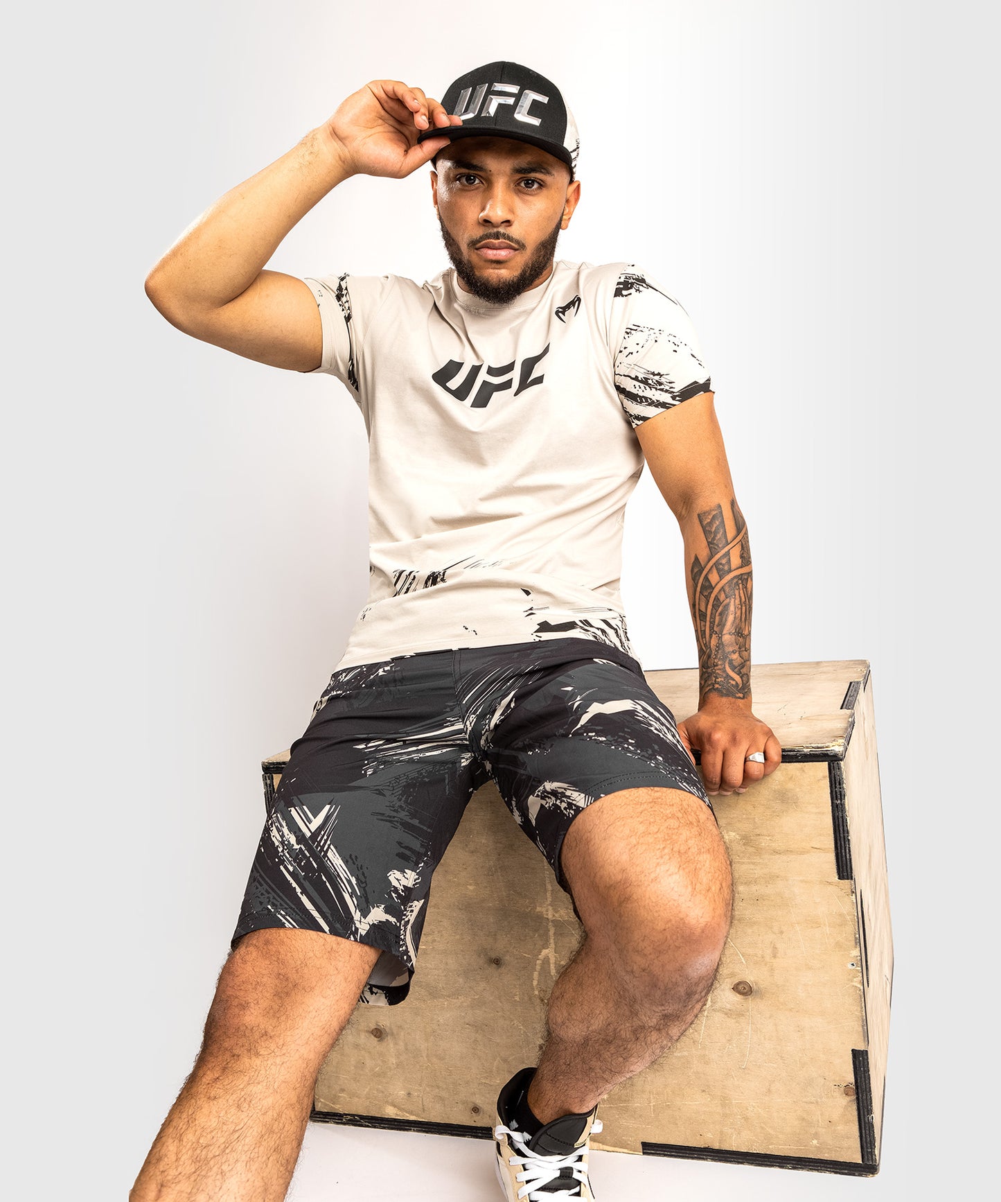 UFC Venum Authentic Fight Week Men’s 2.0 Short Sleeve T-Shirt - Sand