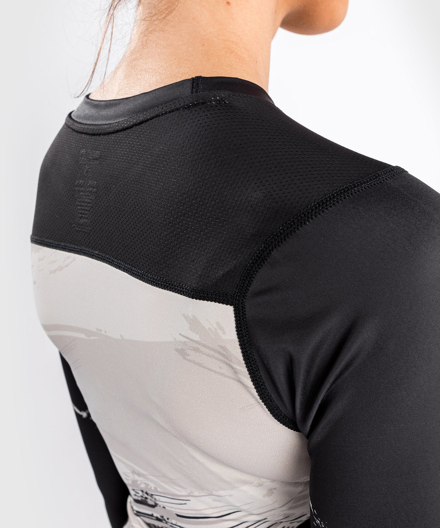 UFC Venum Authentic Fight Week Women’s 2.0 Performance Long Sleeve Rash Guard - Sand/Black