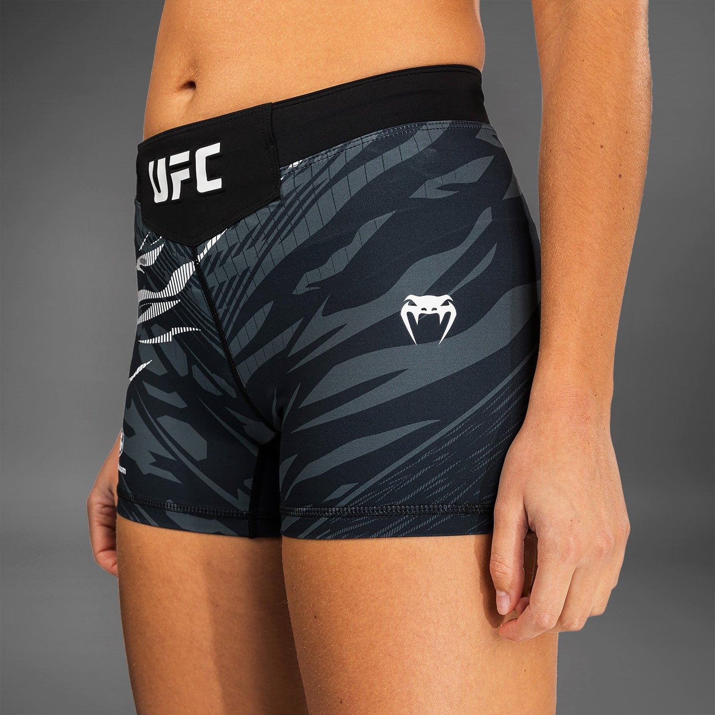UFC Fusion by Venum Authentic Fight Night Women’s Vale Tudo Short - Short Fit - Black