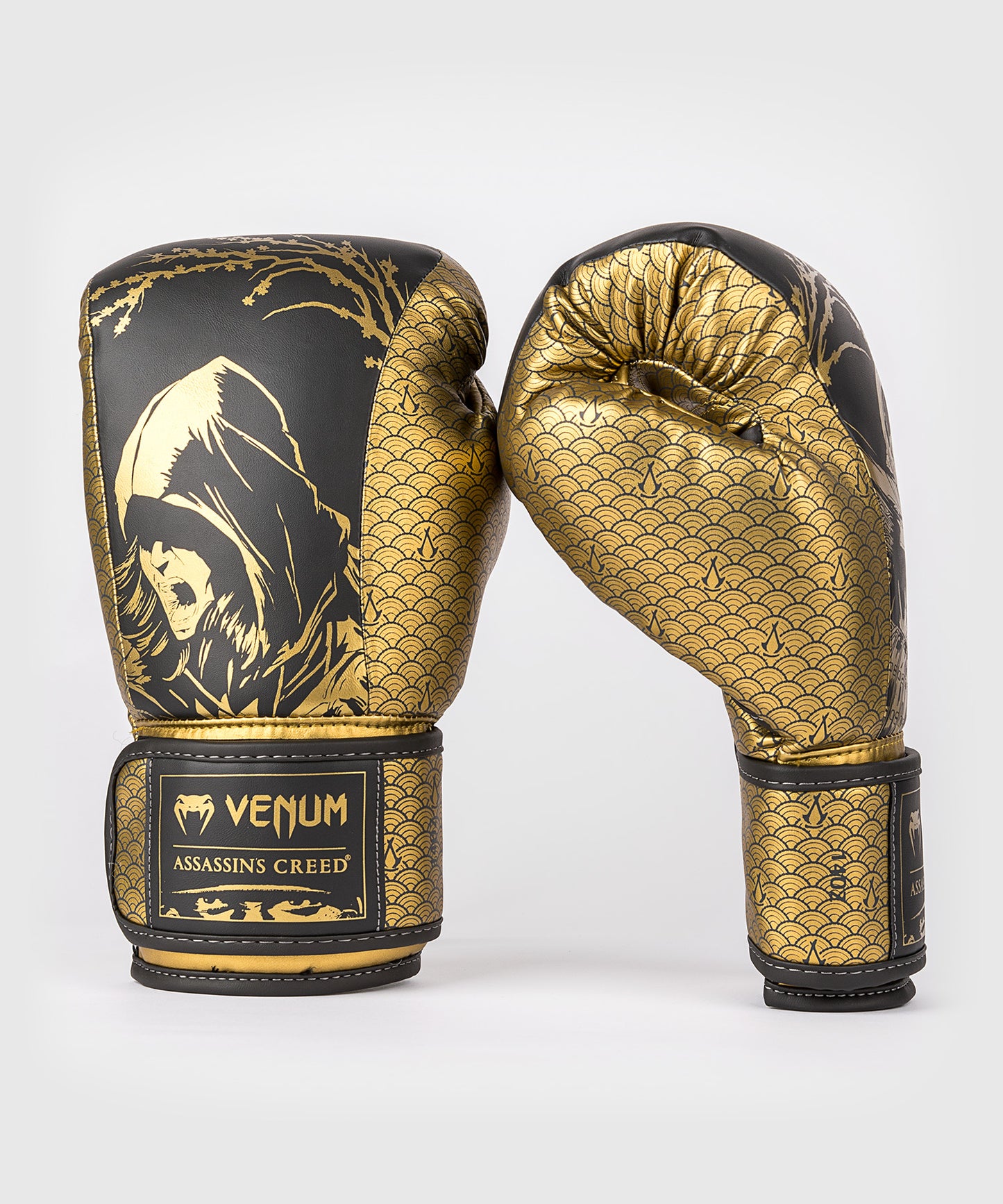 Venum x Assassin's Creed Shadows Boxing Gloves - Black/Gold