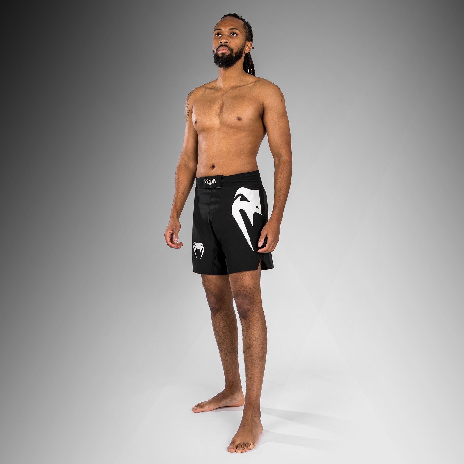 Venum Light 5.0 Fightshort - Black/White - Venum product-type_MMA