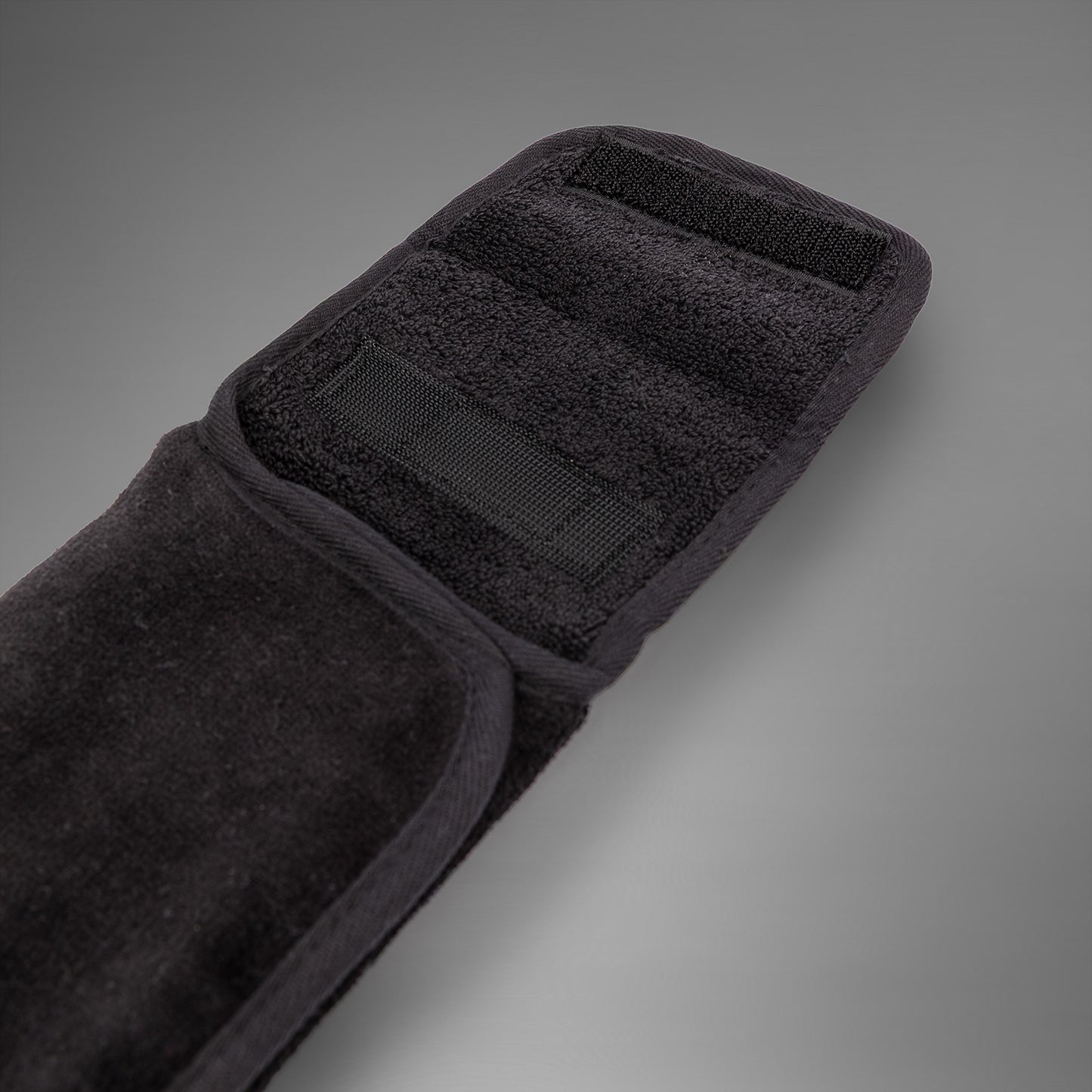 Venum Lineup Football Towel - Black
