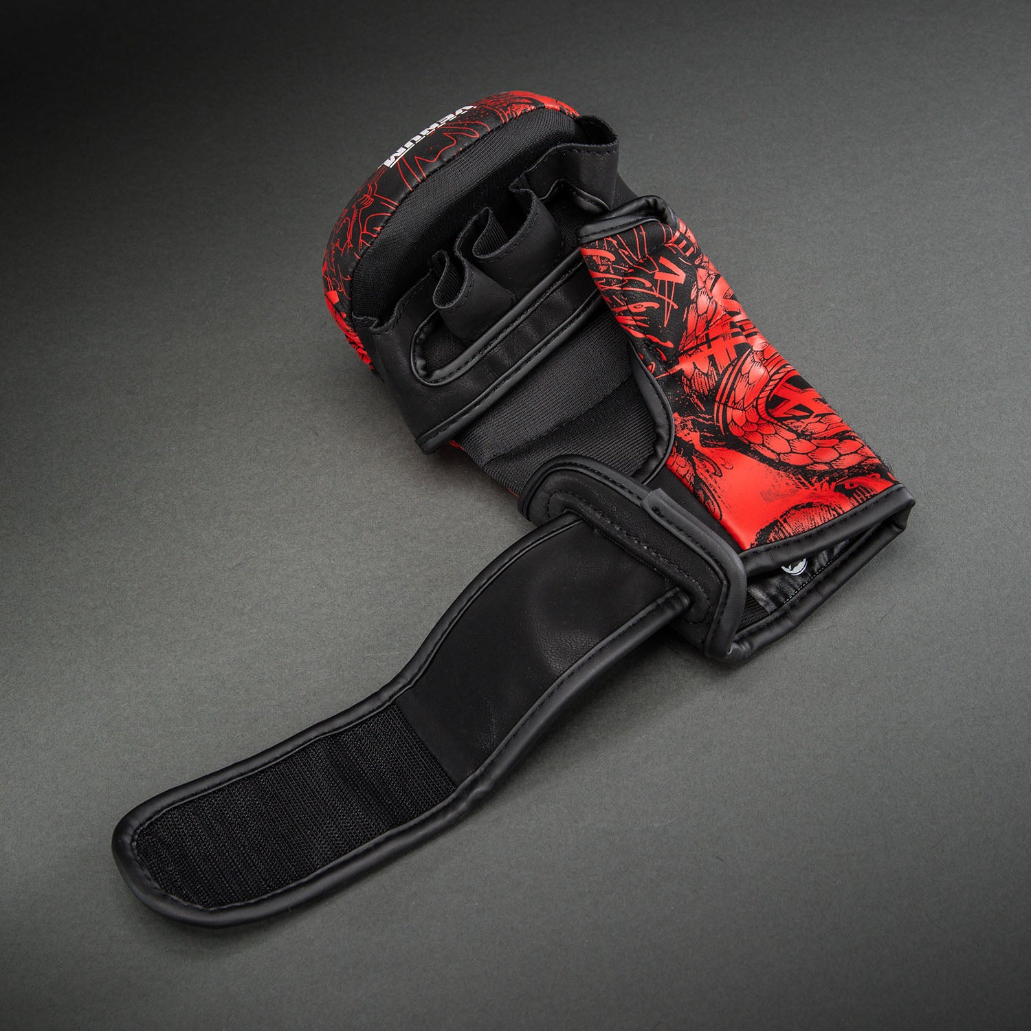 Venum 20th Anniversary Sparring Gloves - Black/Red - Venum