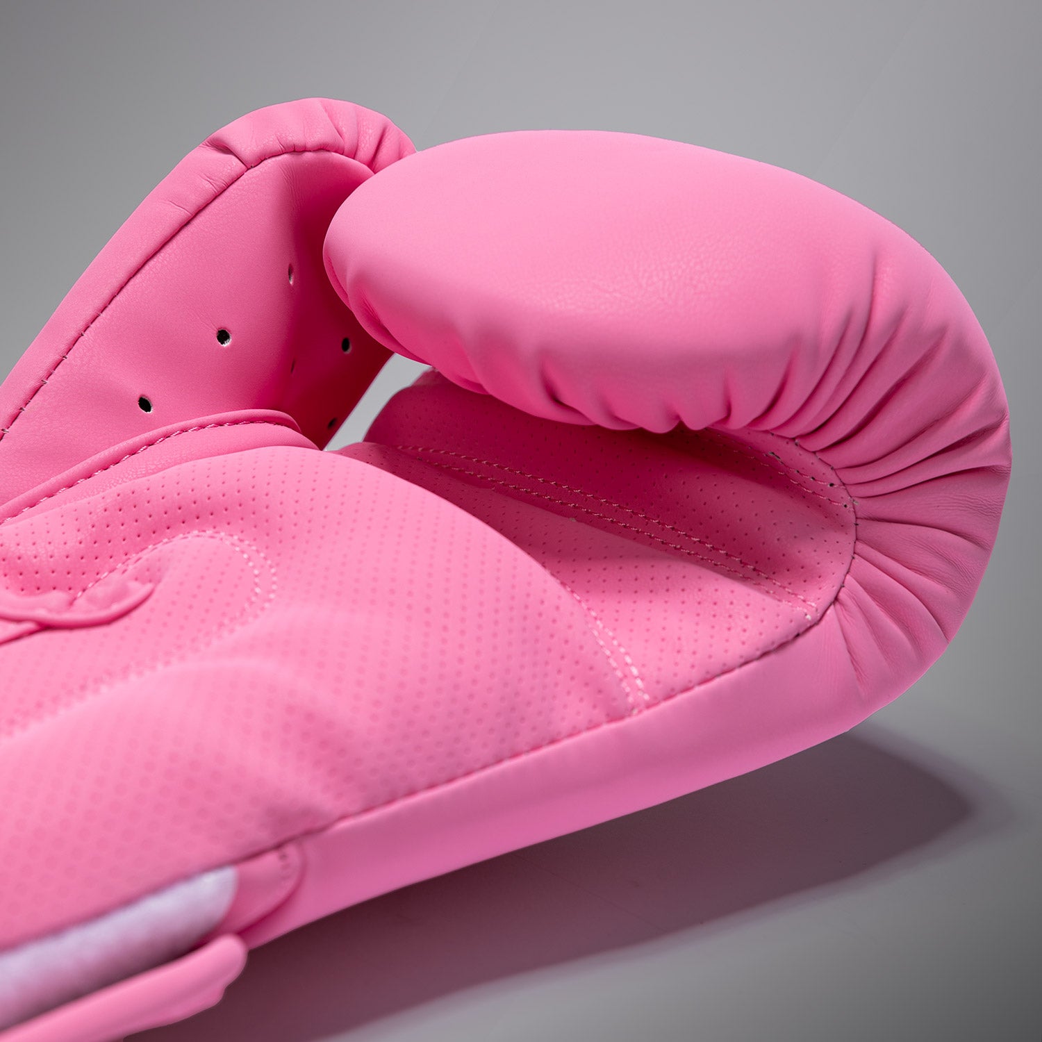 Venum Contender 1.5 Boxing Gloves - Candy Pink - Venum