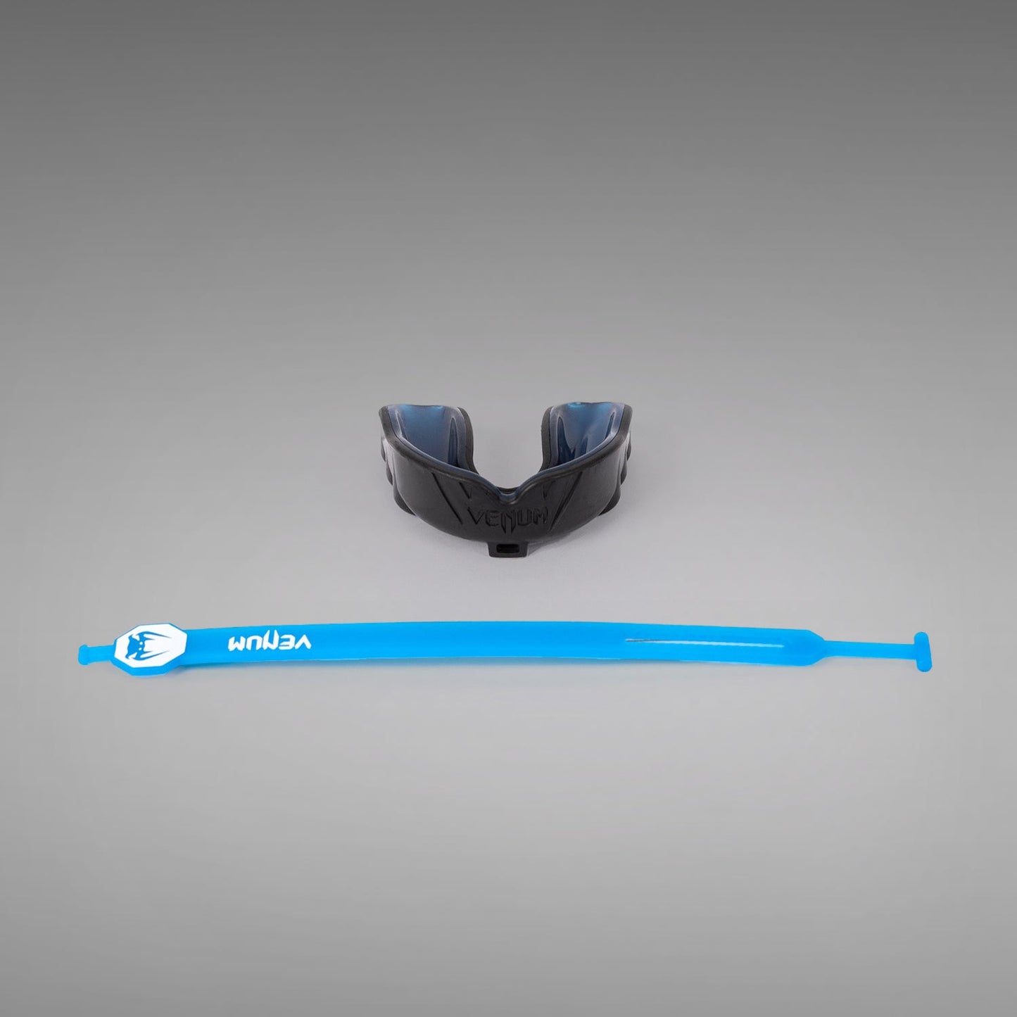 Venum Challenger Mouthguard - Strap/Straples - Black/Blue