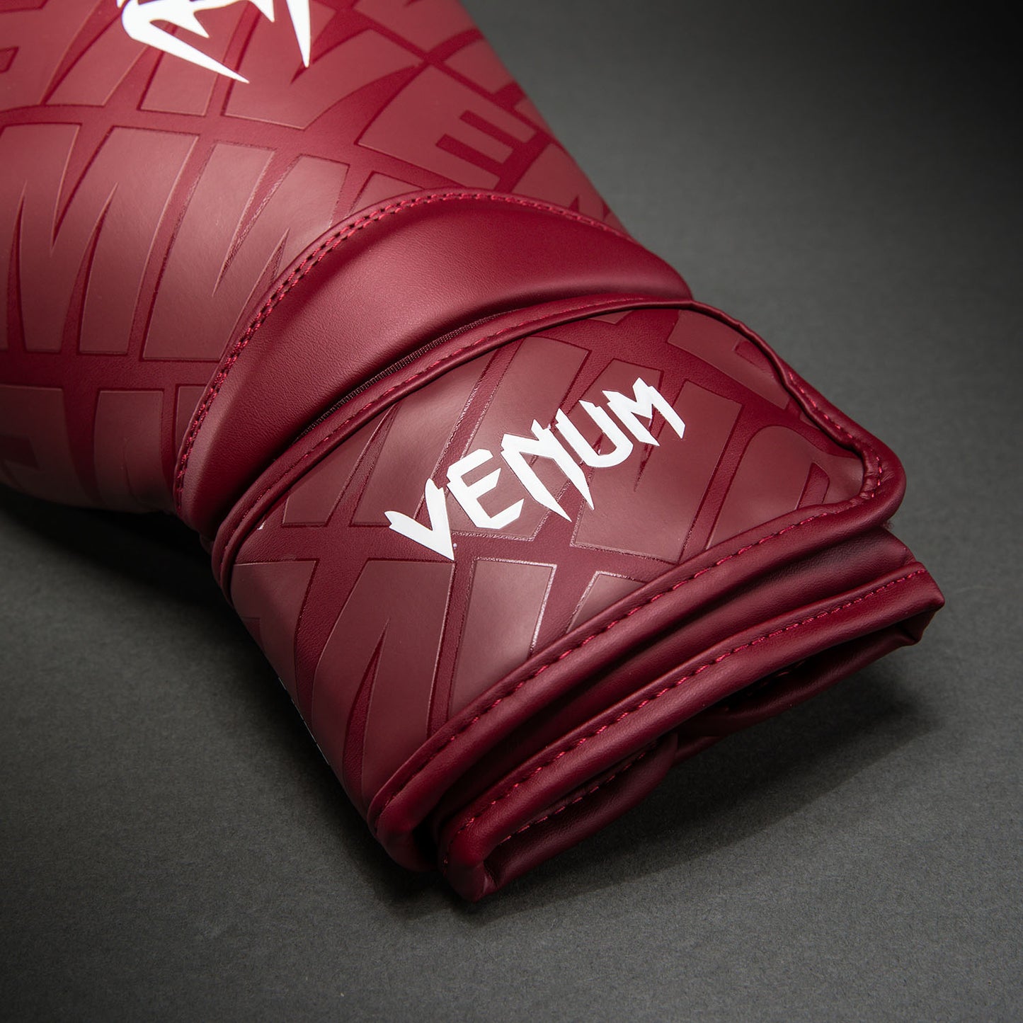 Venum Contender 1.5 XT 3D Boxing Gloves - Dark Red