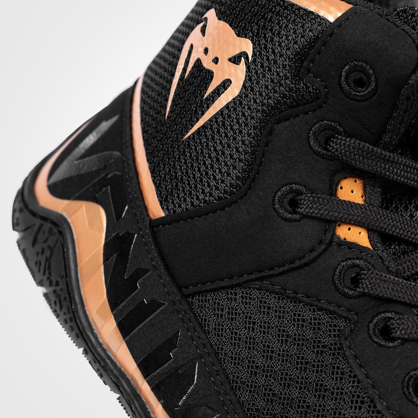 Venum Elite Wrestling Shoes - Black/Bronze