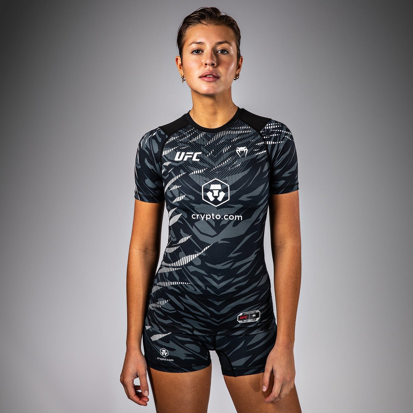 UFC Fusion by Venum Authentic Fight Night Women’s Performance Short Sleeve Rashguard - Black
