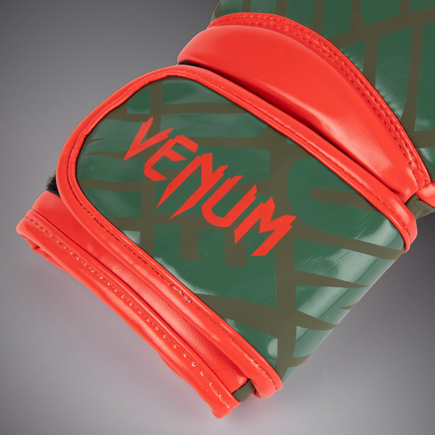 Venum Contender 1.5 XT Kids Boxing Gloves - Army Green
