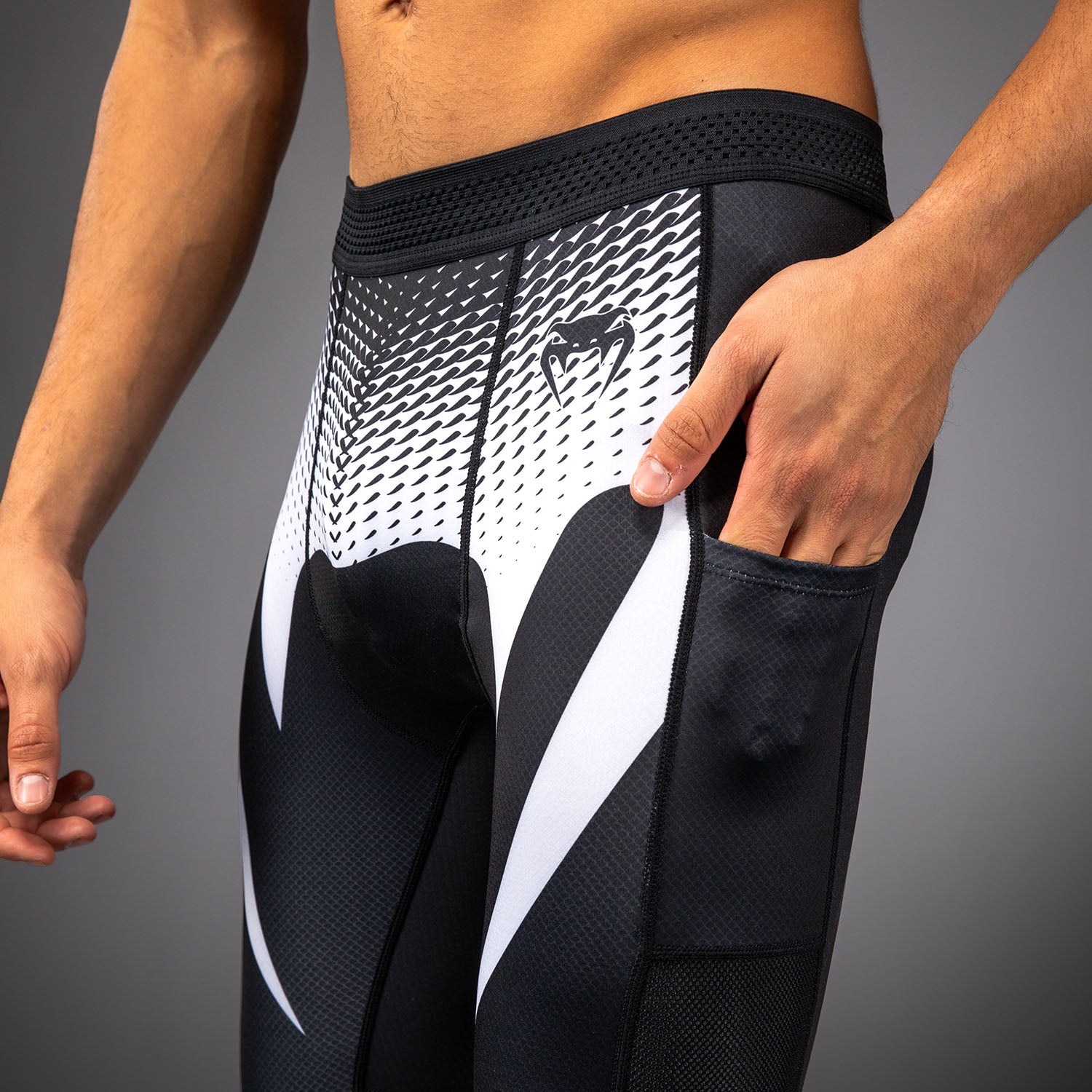 Venum No Gi Spats - Black/White - Venum