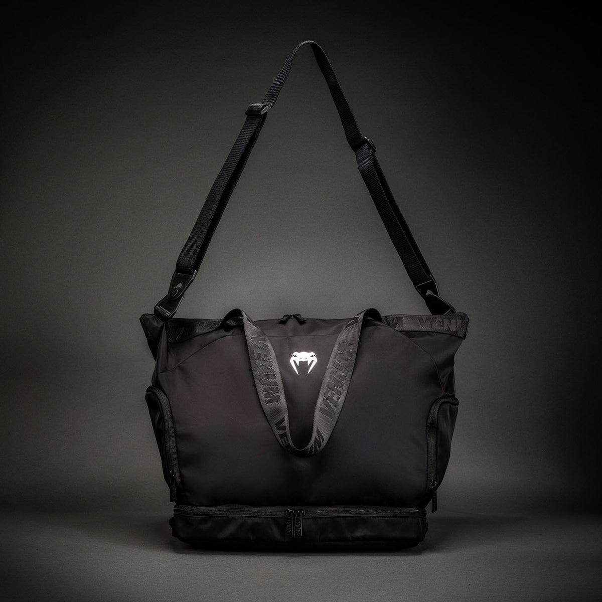 Venum Essential Sports Bags - Black