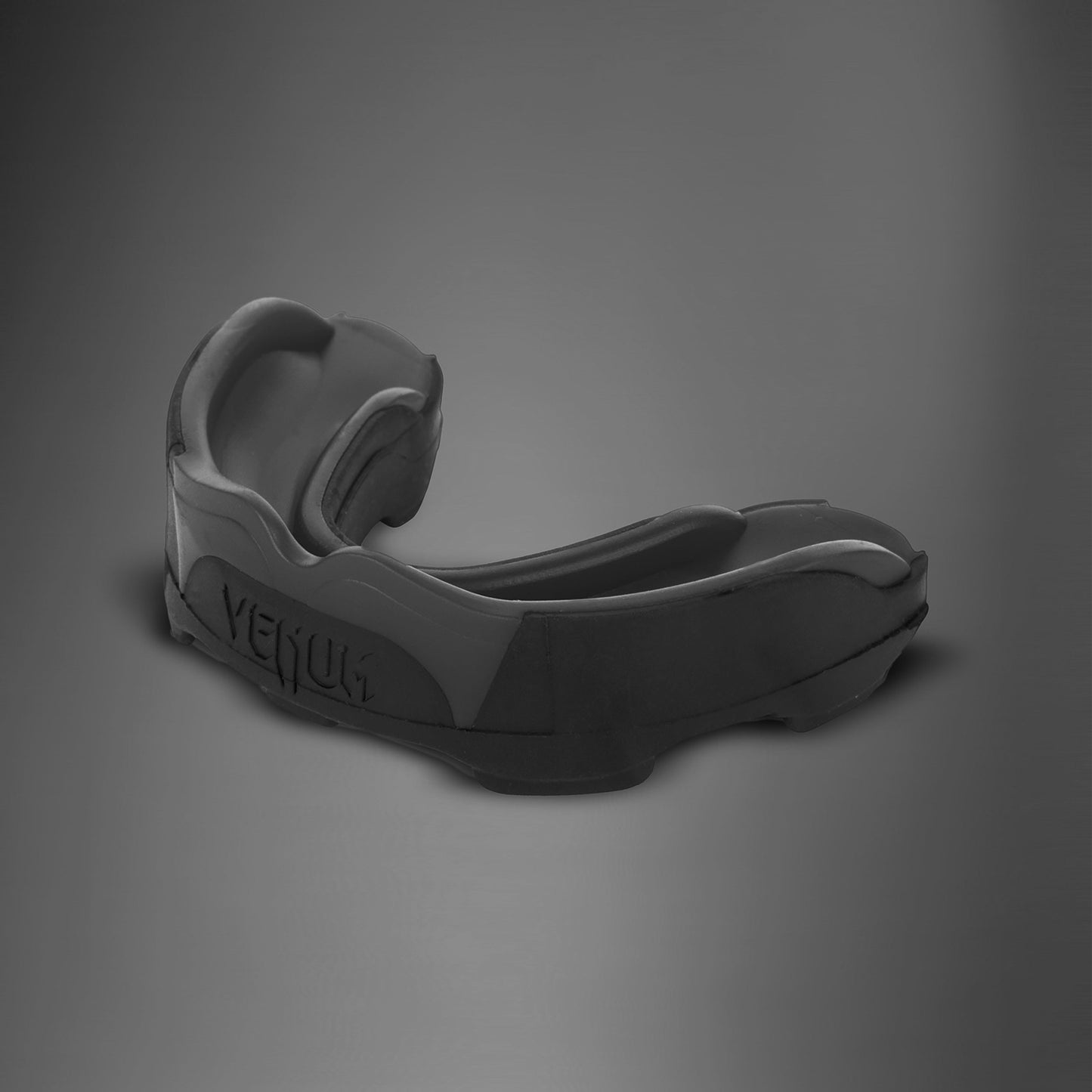 Venum Predator Mouthguard - Black