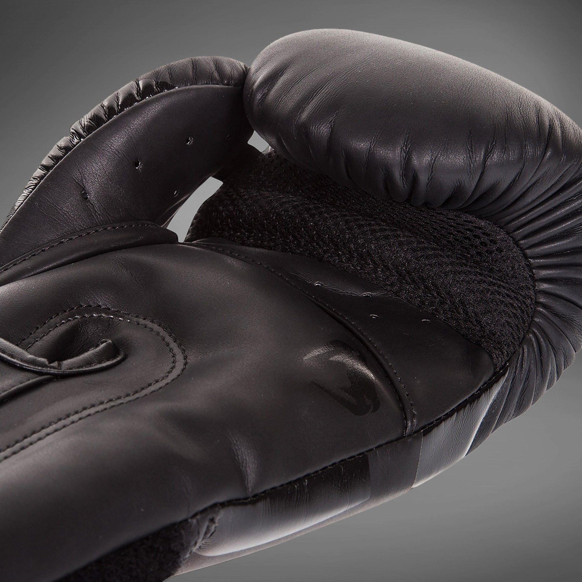 venum boxing gear Venum Elite Boxing Gloves