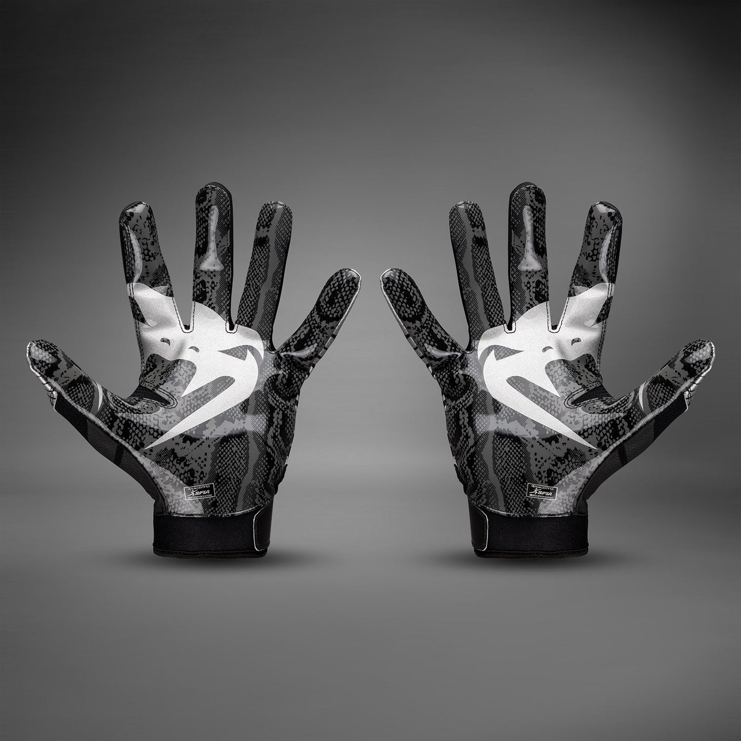 Venum Elite Football Gloves - Black/Silver