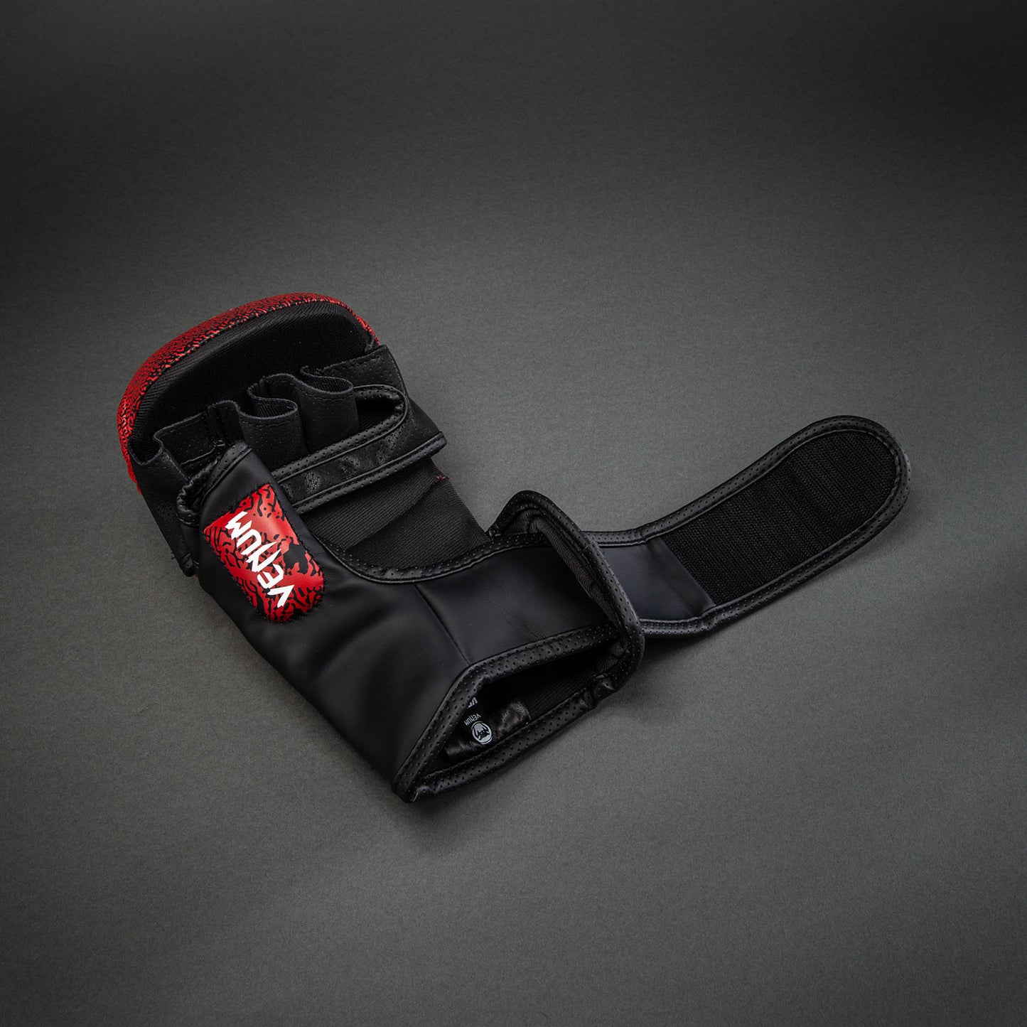 tekken handschuhe Venum x TEKKEN 8 Sparring Gloves - Kazuya