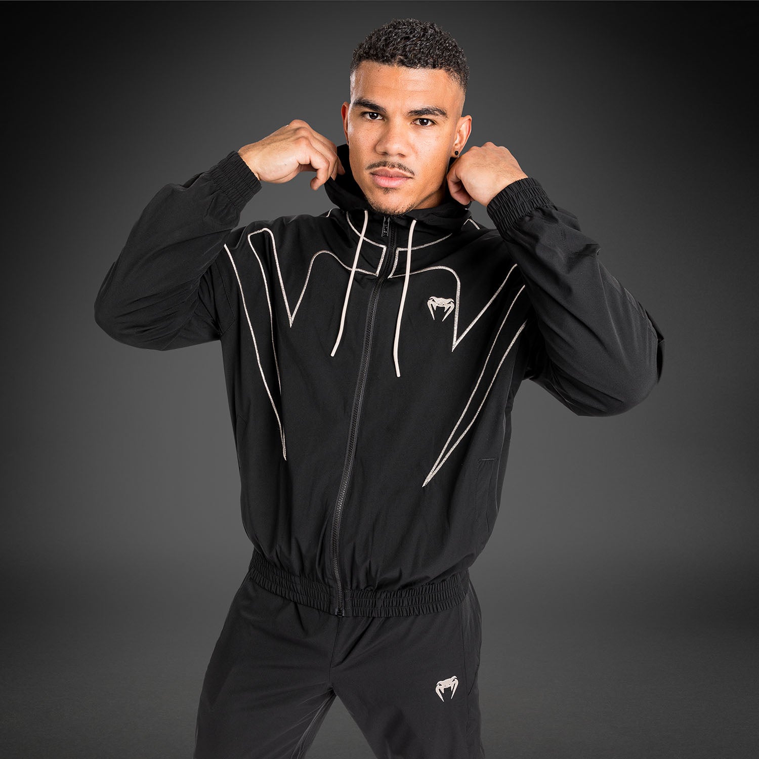Venum Attack 90 トラックスーツ・カーキ XL Venum Attack 90 Tracksuit Jacket - Black/White - Venum