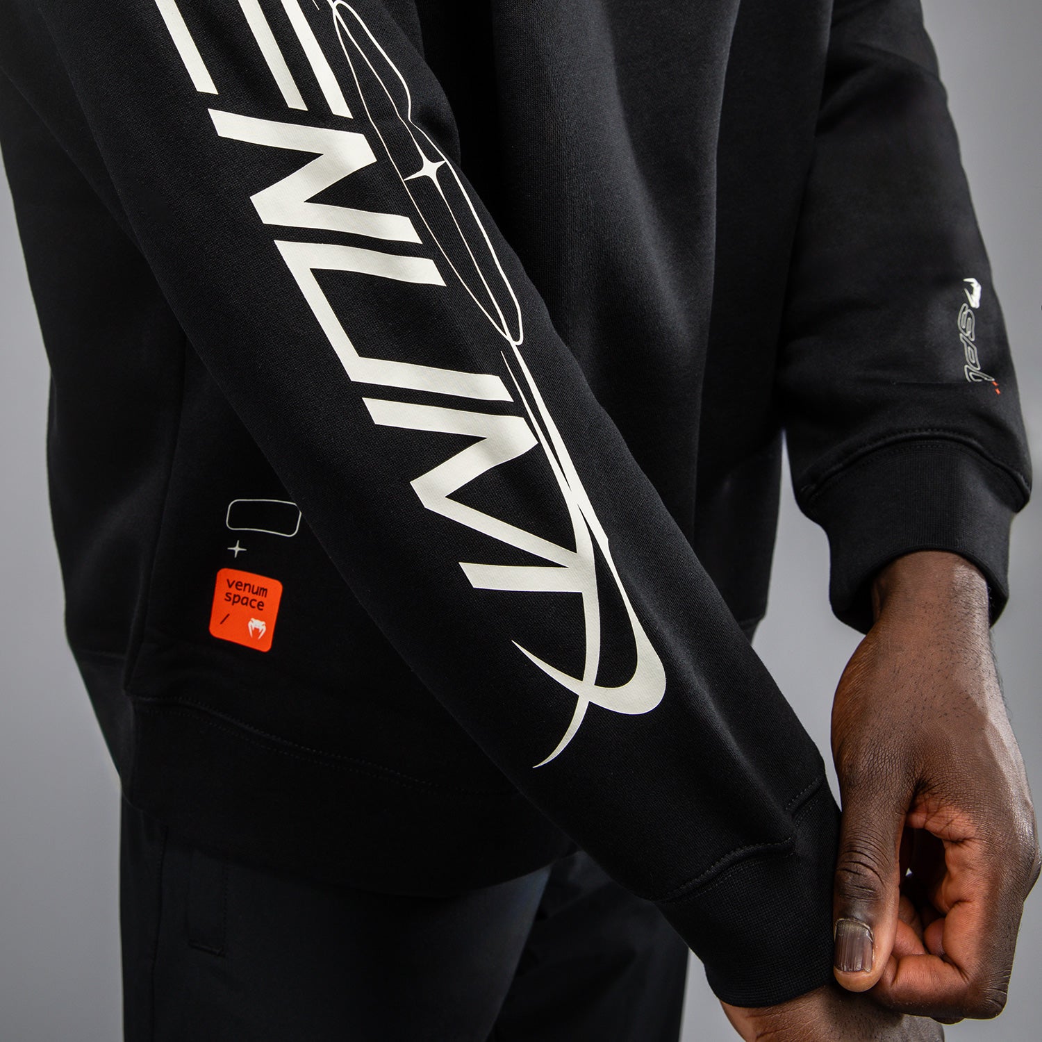 Venum Eclipse Half-Zip Sweatshirt - Black/Ivory - Venum