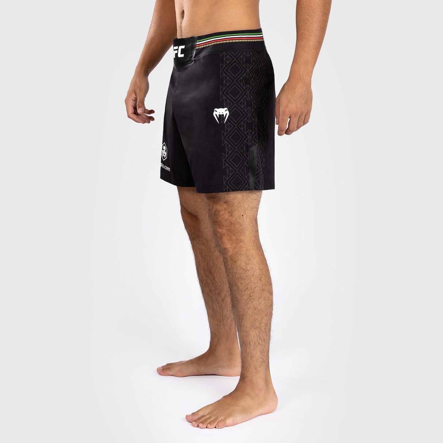 Noche UFC by Venum Authentic Fight Night Men’s Fight Short - Short Fit - Black