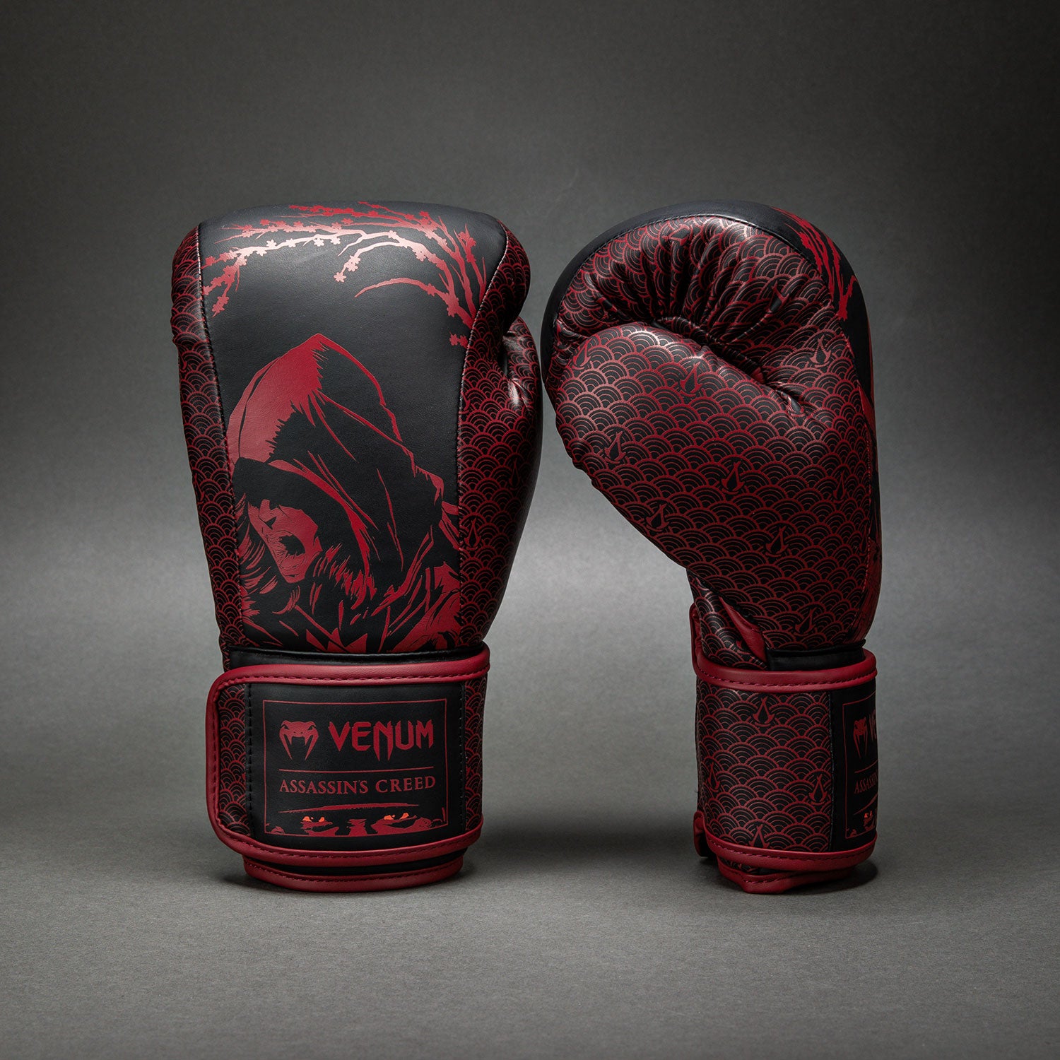 Venum x Assassin's Creed Shadows Boxing Gloves - Burgundy/Black - Venum