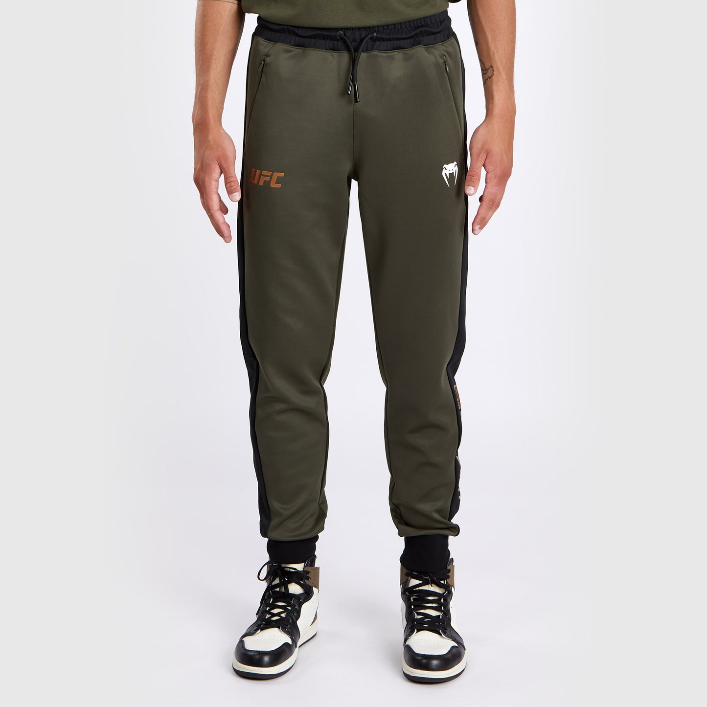 UFC Adrenaline by Venum Fight Week Men’s Performance Jogging Pants - Khaki/Bronze