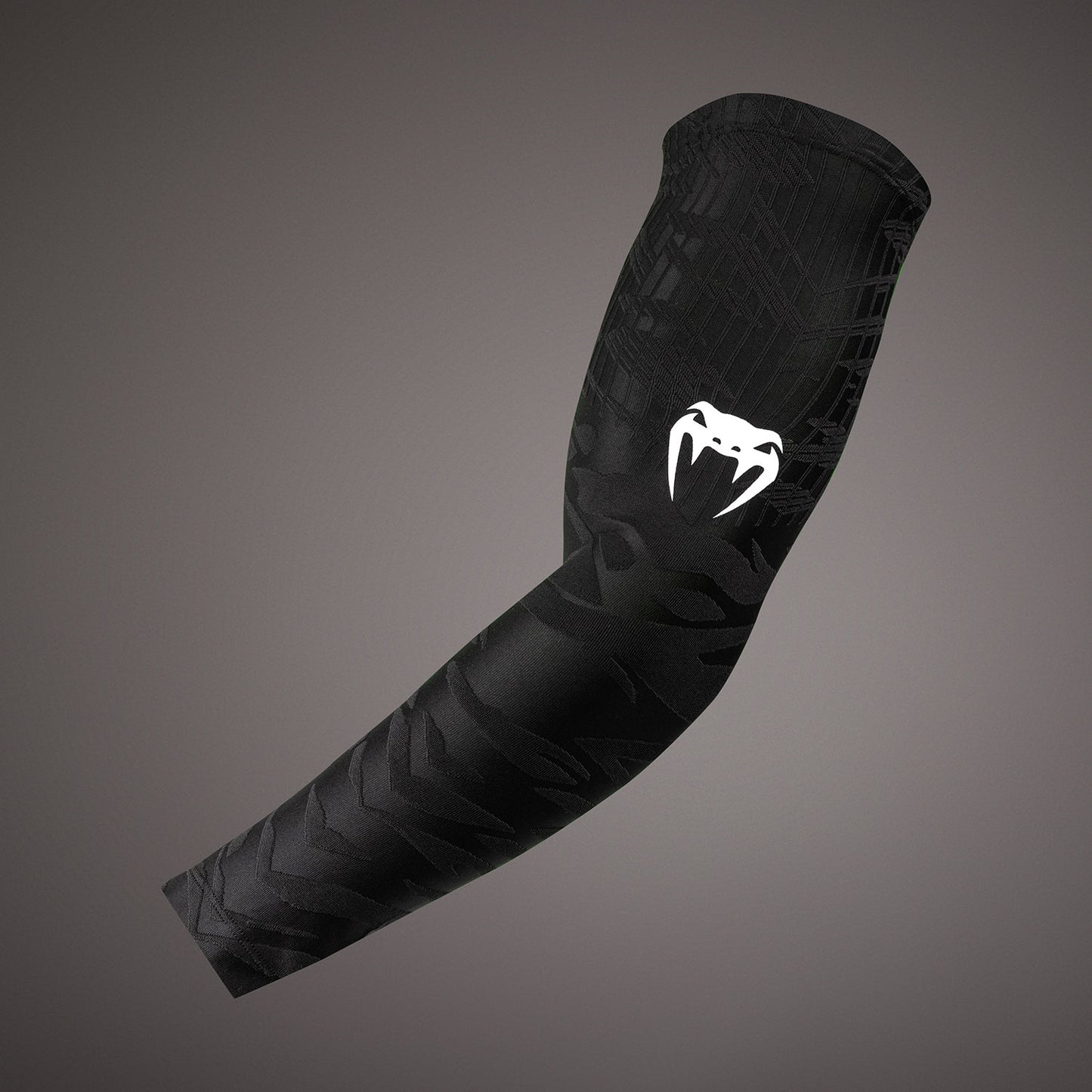 Venum Elite Arm Sleeves - Black/White