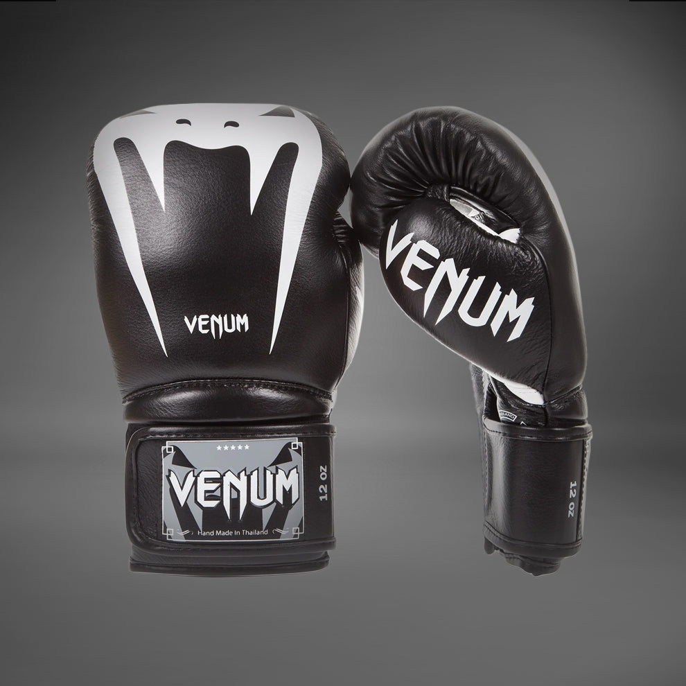 Venum Giant 3.0 Boxing Gloves - Nappa Leather Black