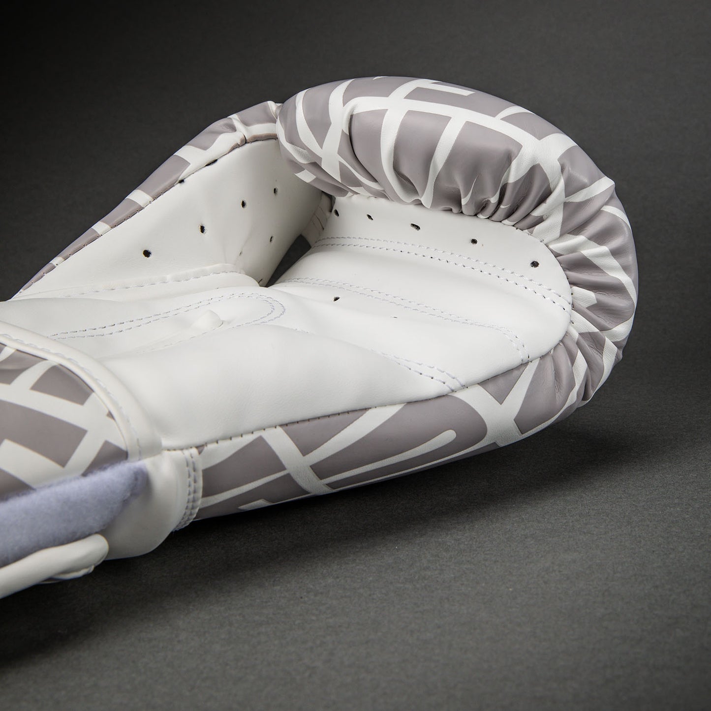 Venum Contender 1.5 XT 3D Boxing Gloves - White/ Gold