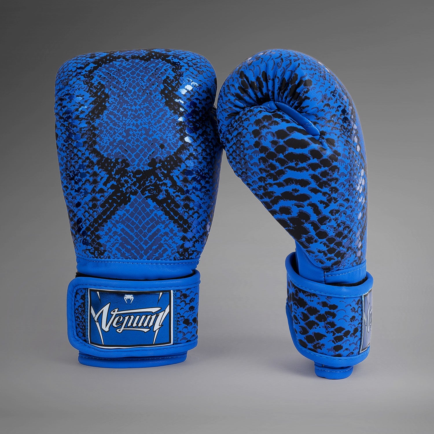 VENUM Amazonia Boxing Gloves - Ultramarine Blue - Venum