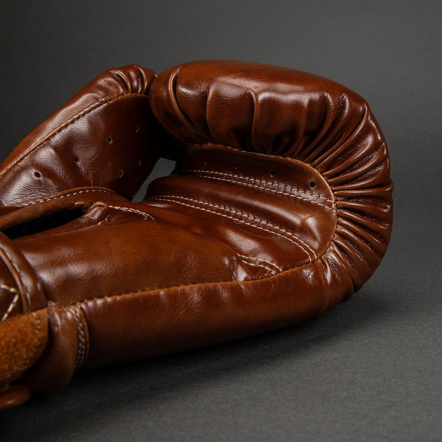 Venum Impact Classic Boxing Gloves - Shiny Havana