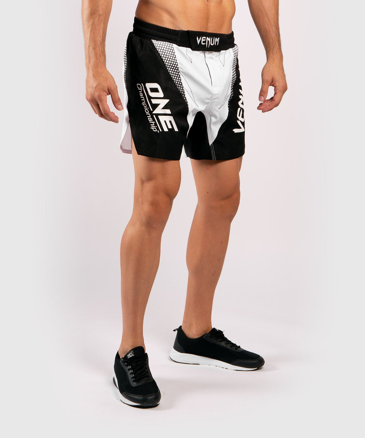 Venum x ONE FC Fightshorts - White/Black