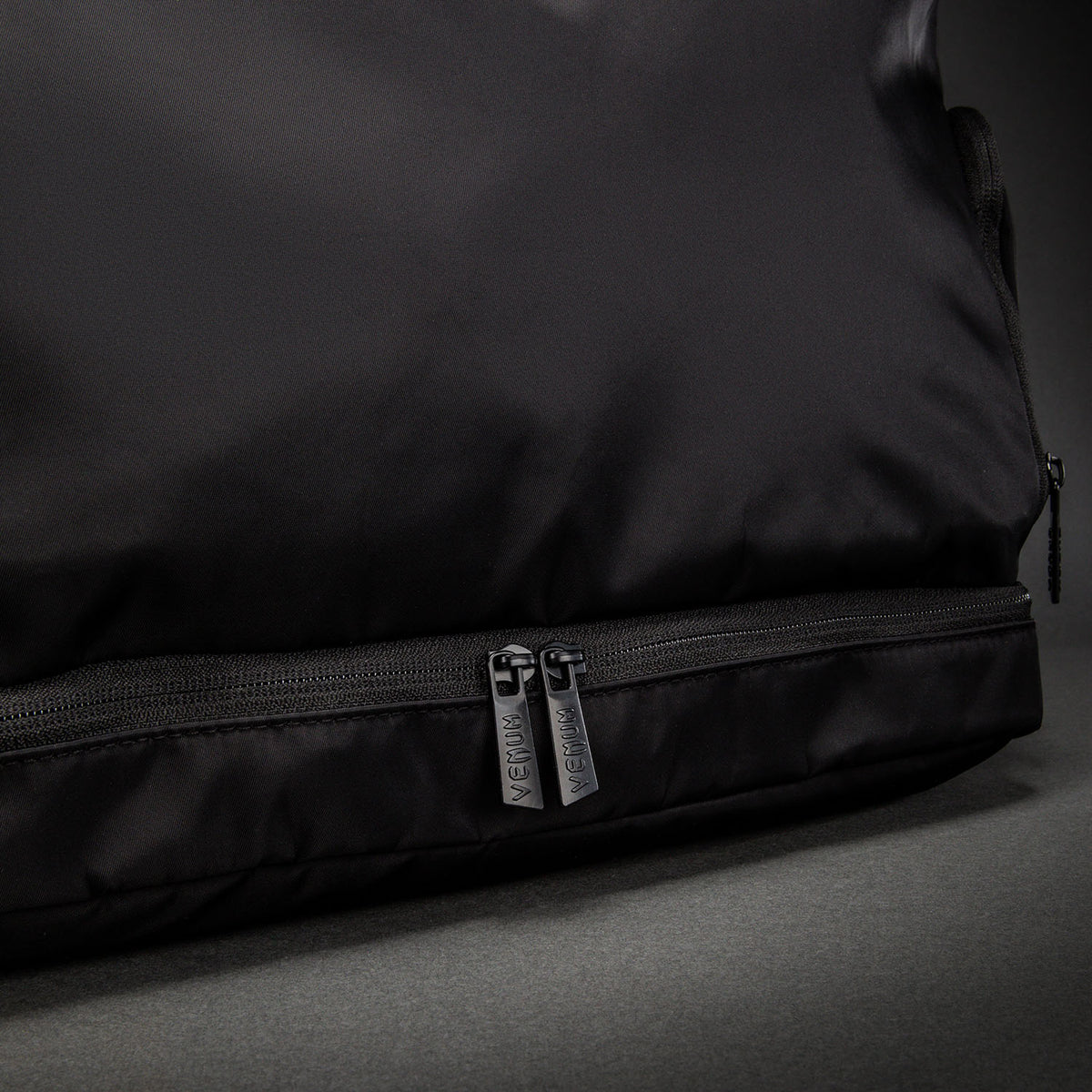 Venum Essential Sports Bags - Black