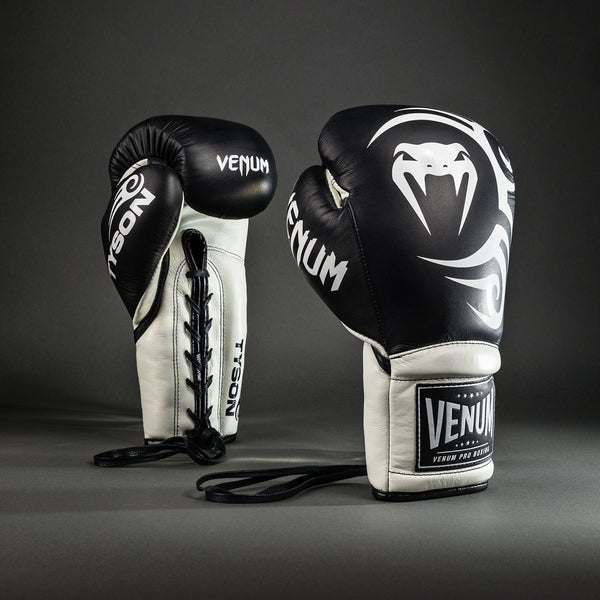 Venum Giant 2.0 Mike TysonPro ボクシンググローブ Venum Giant 2.0 Mike Tyson Pro Boxing Gloves with Laces - Deep