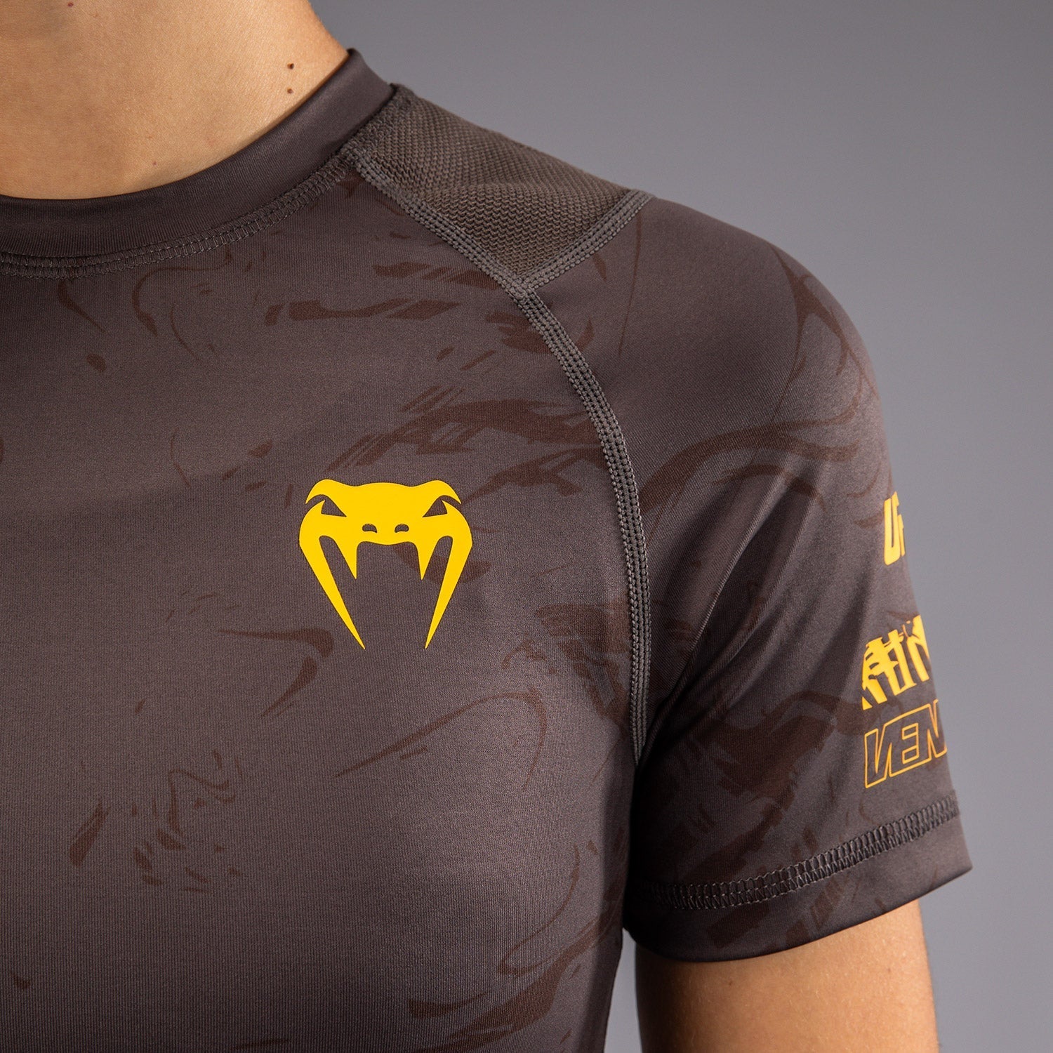 UFC Fusion by Venum Fight Week Women's Performance Short Sleeve